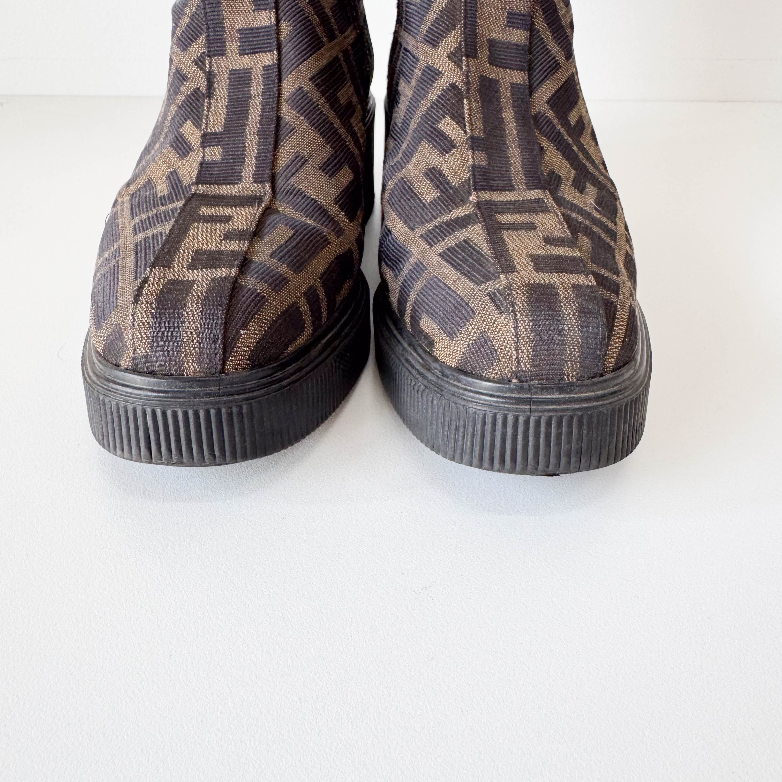 Zucca Tall Boots Size 37