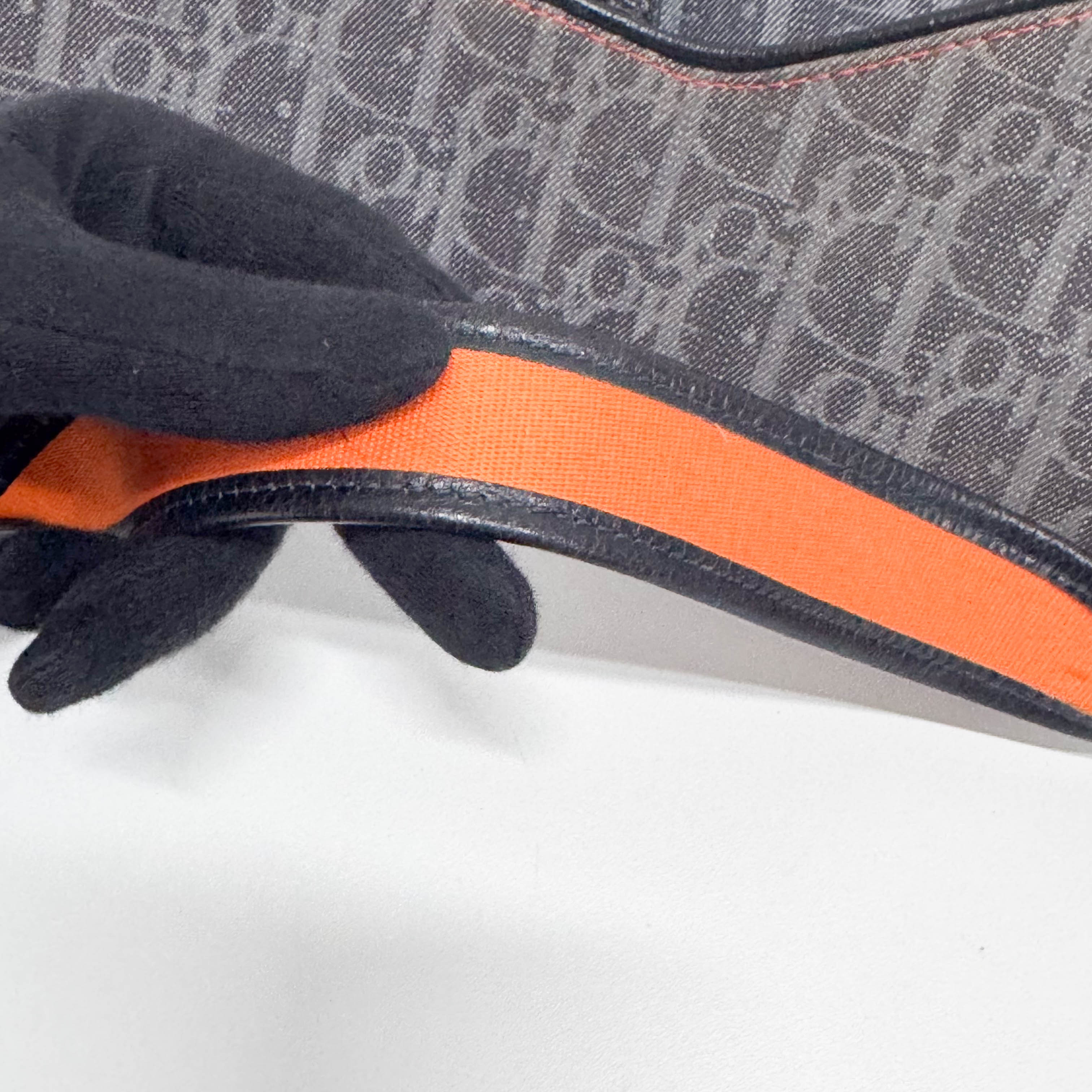 2005 Navy Flight Line Trotter Saddle Handbag