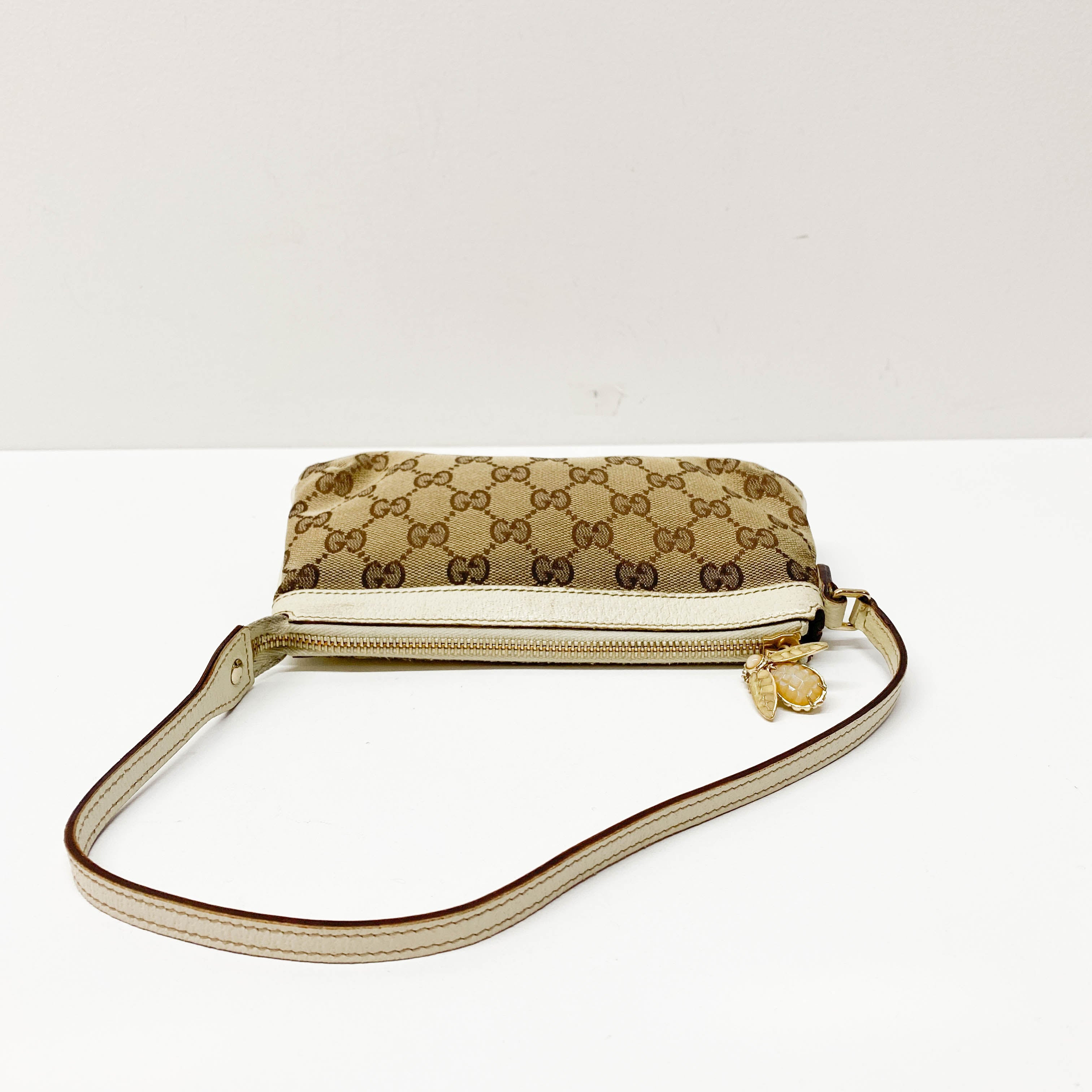 GG Brown GG Pochette Bee Charm Shoulder Bag