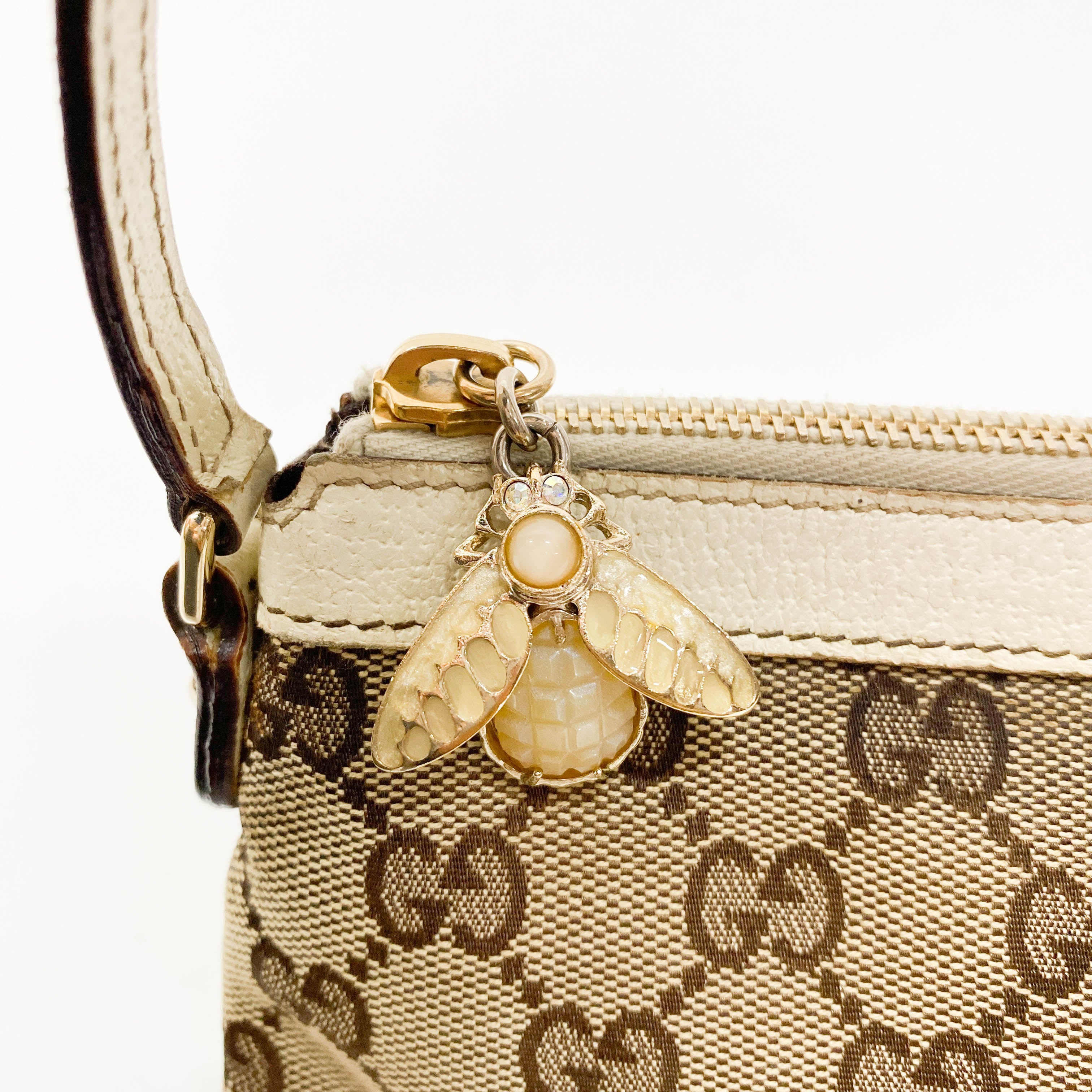 GG Brown GG Pochette Bee Charm Shoulder Bag