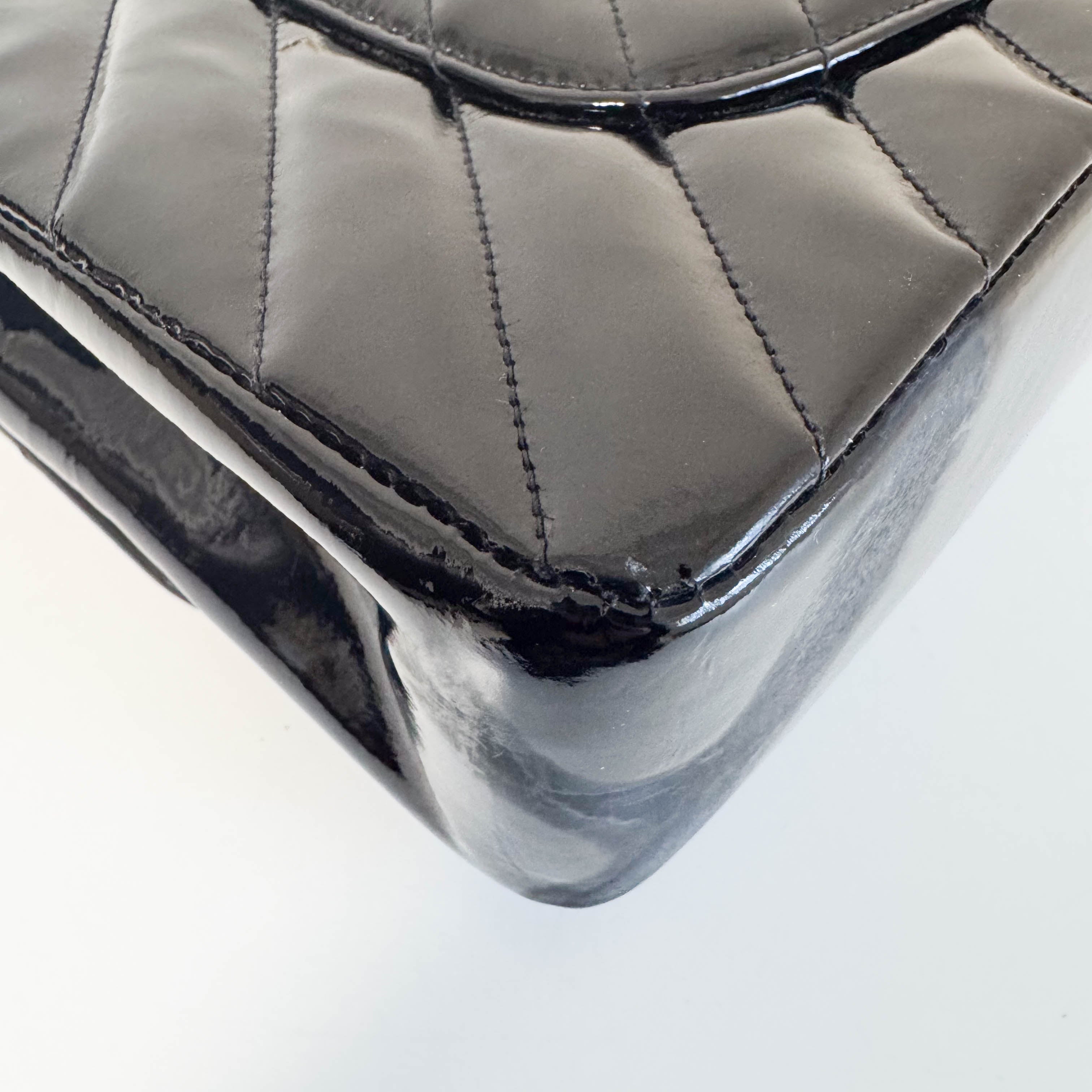 Chevron Vernish Leather Chain Strap Shoulder Bag