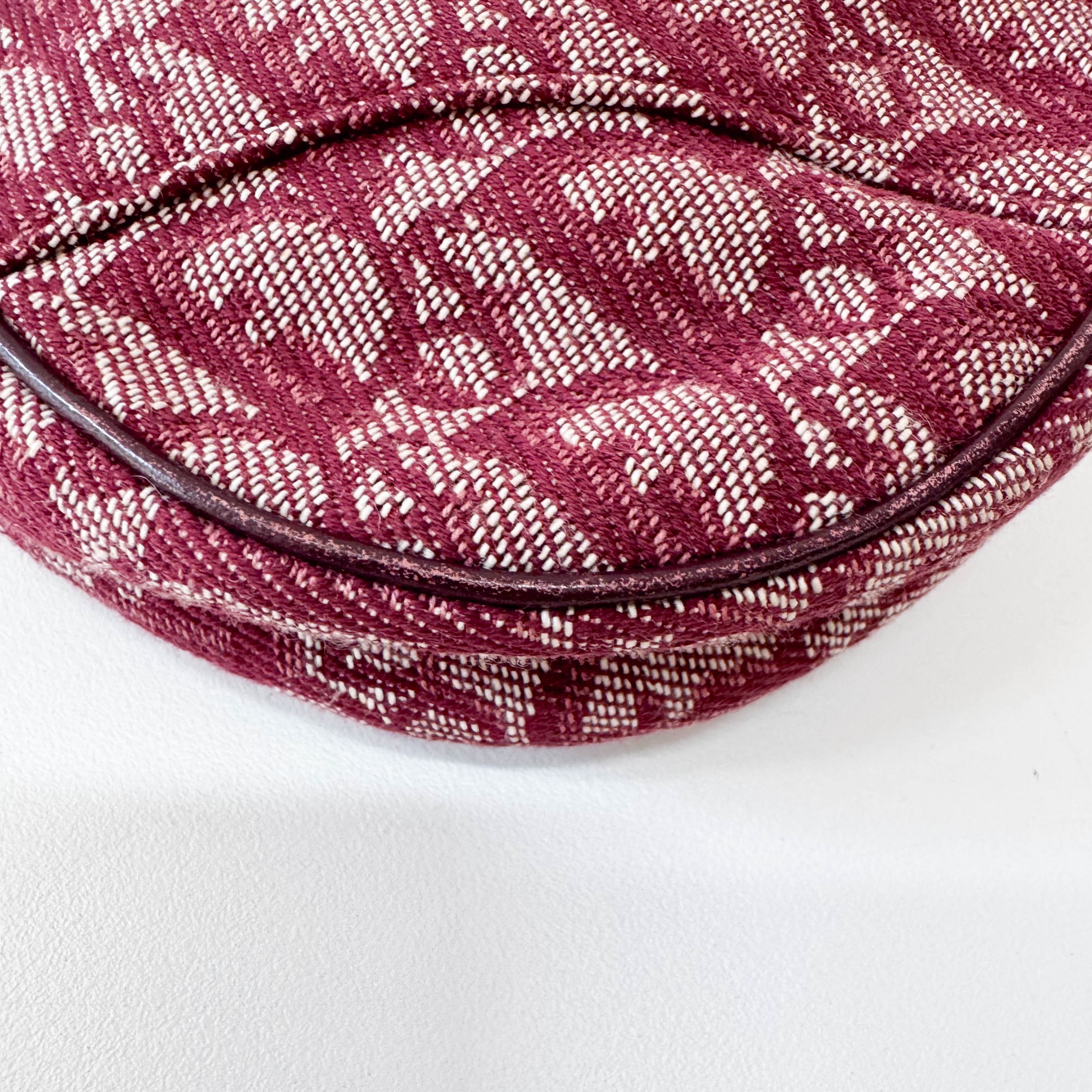 Saddle Vintage Classic Red Trotter Shoulder Bag