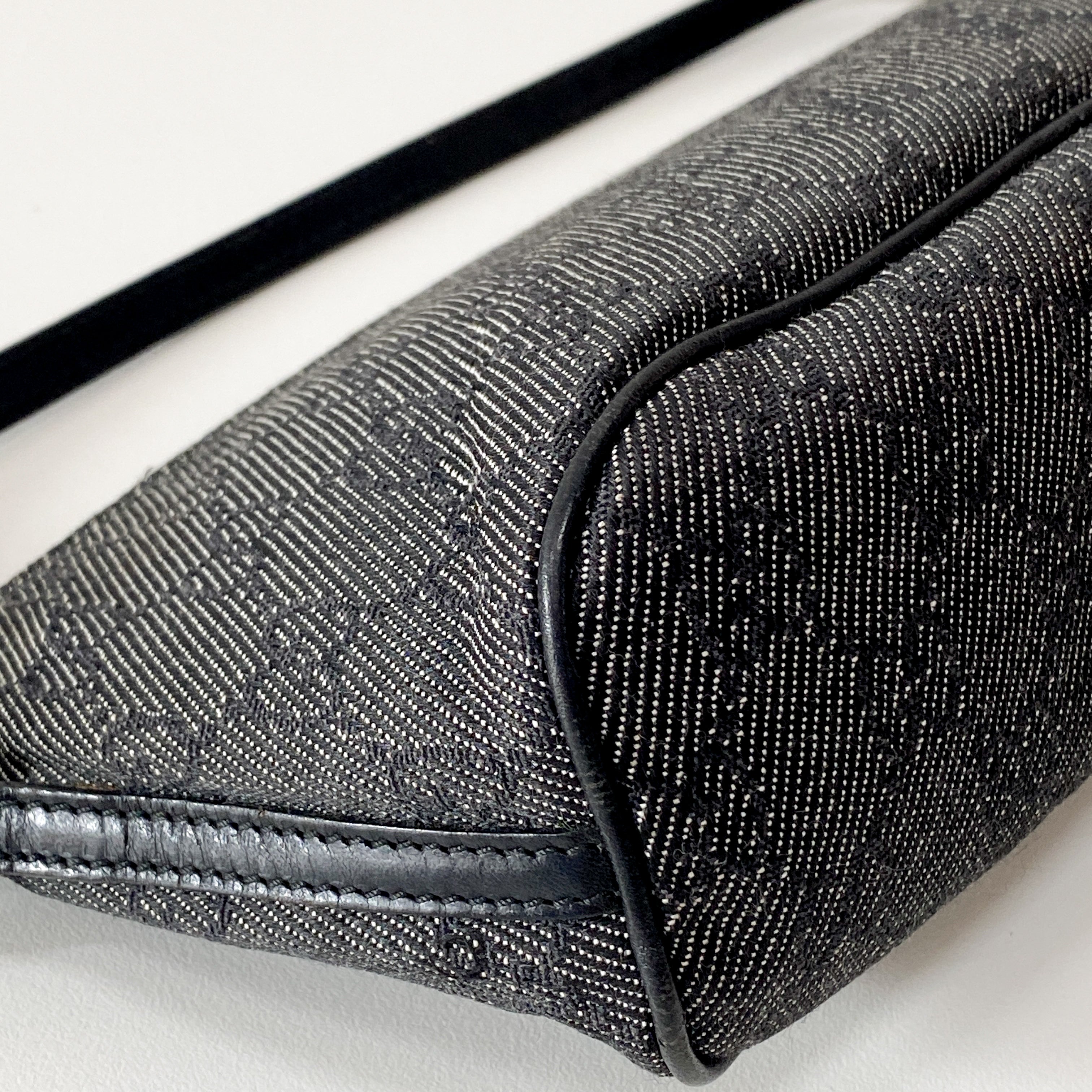 Black GG Canvas Boat Pouch