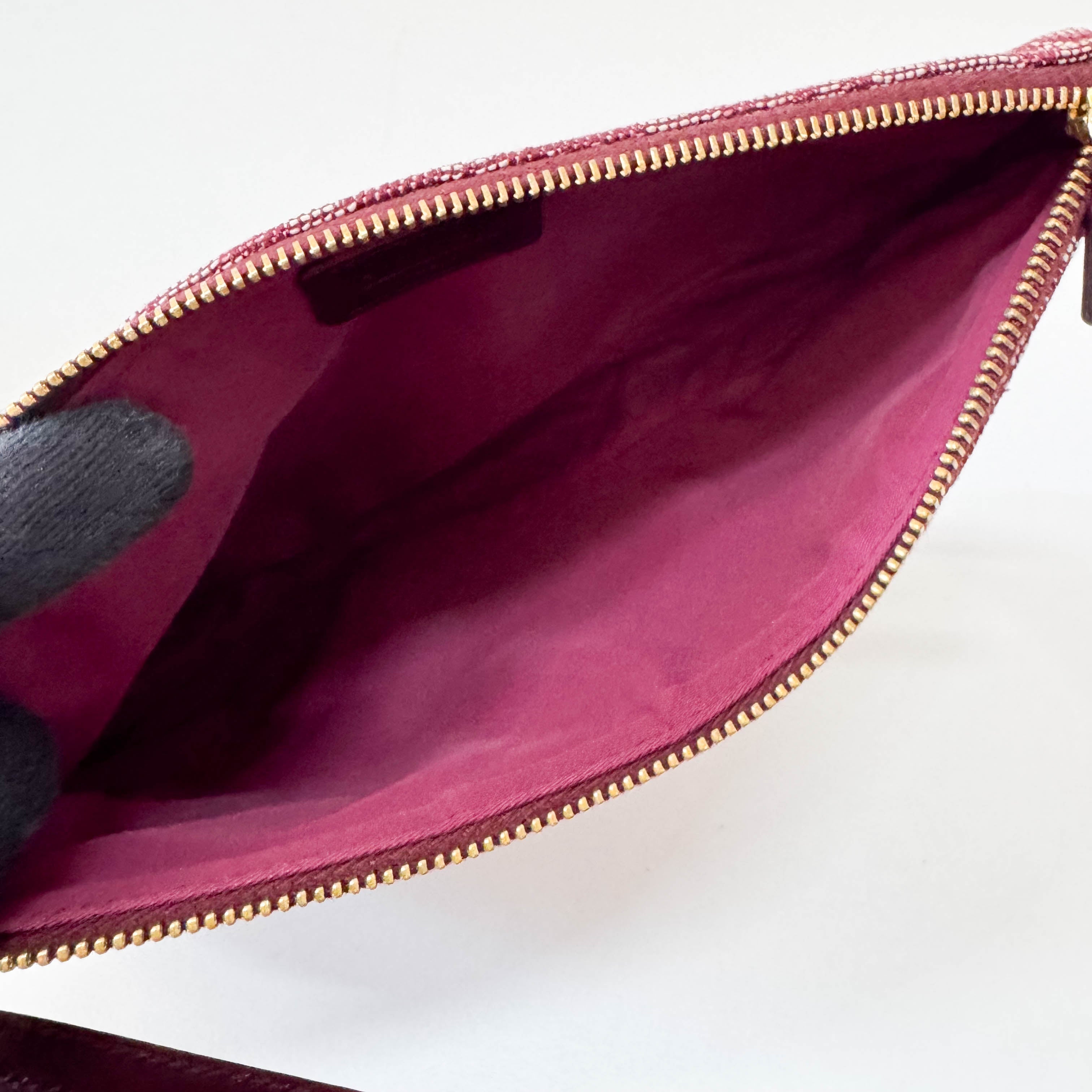 Saddle Vintage Classic Red Trotter Shoulder Bag