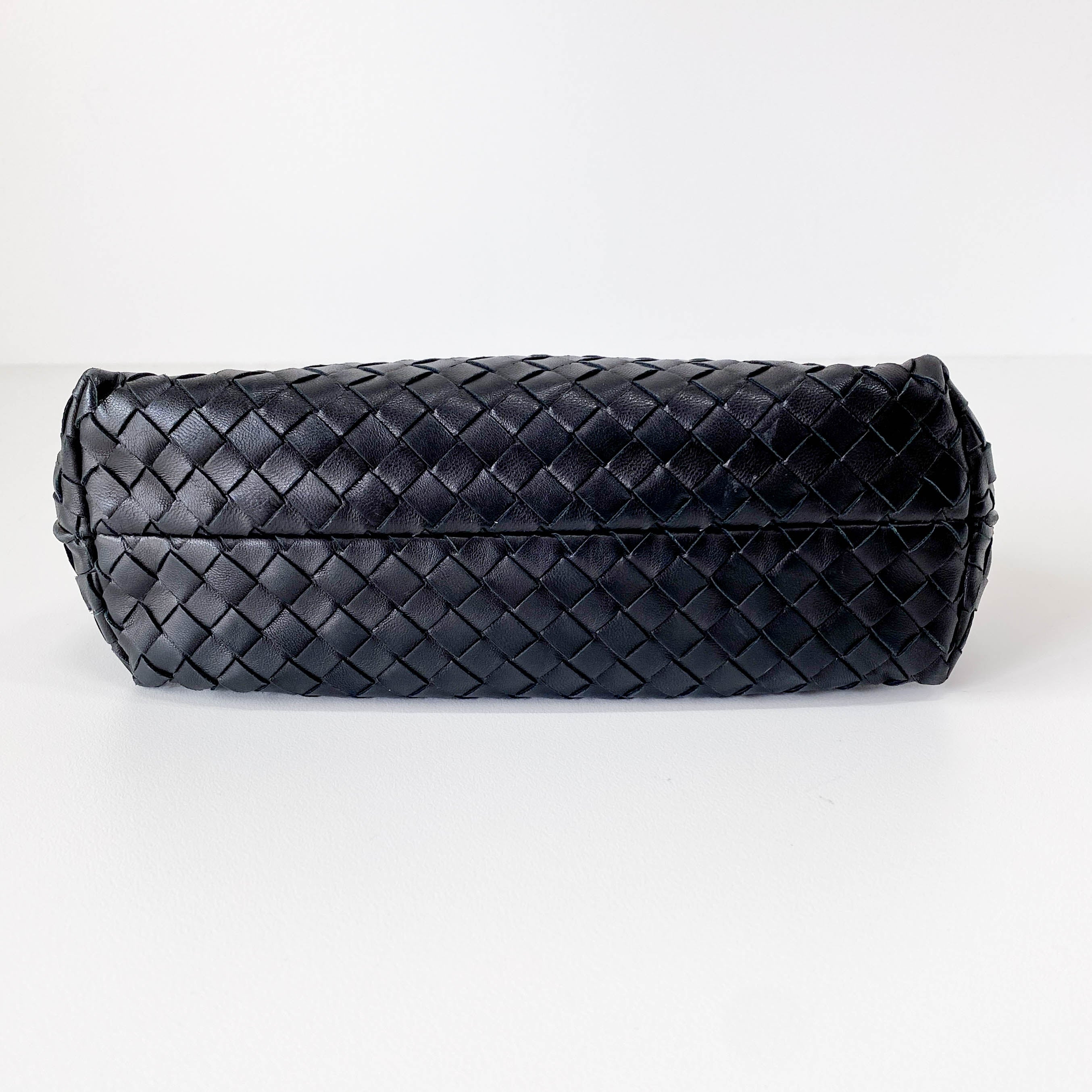 Intrecciato Black Leather Shoulder Bag