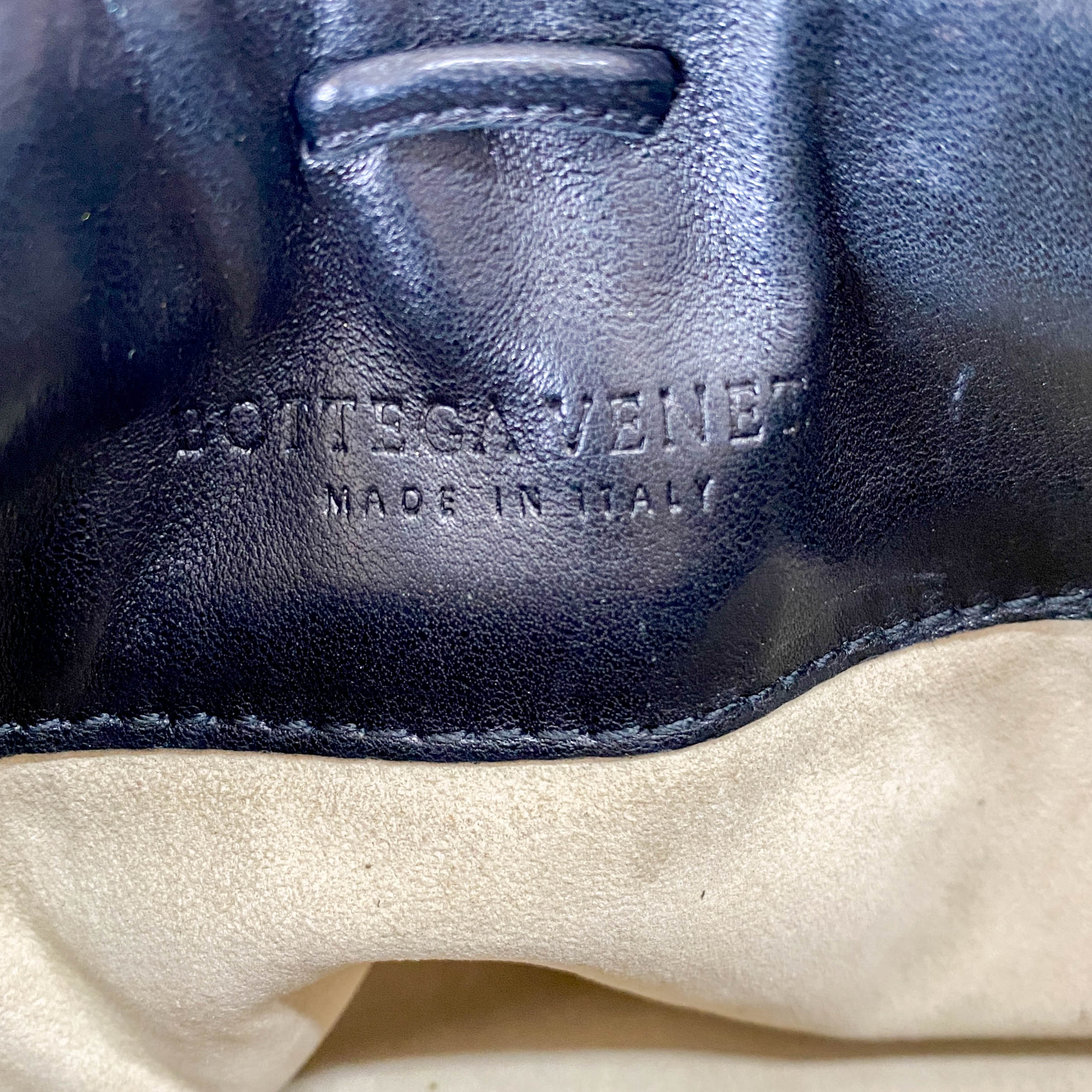 Intrecciato Black Leather Shoulder Bag