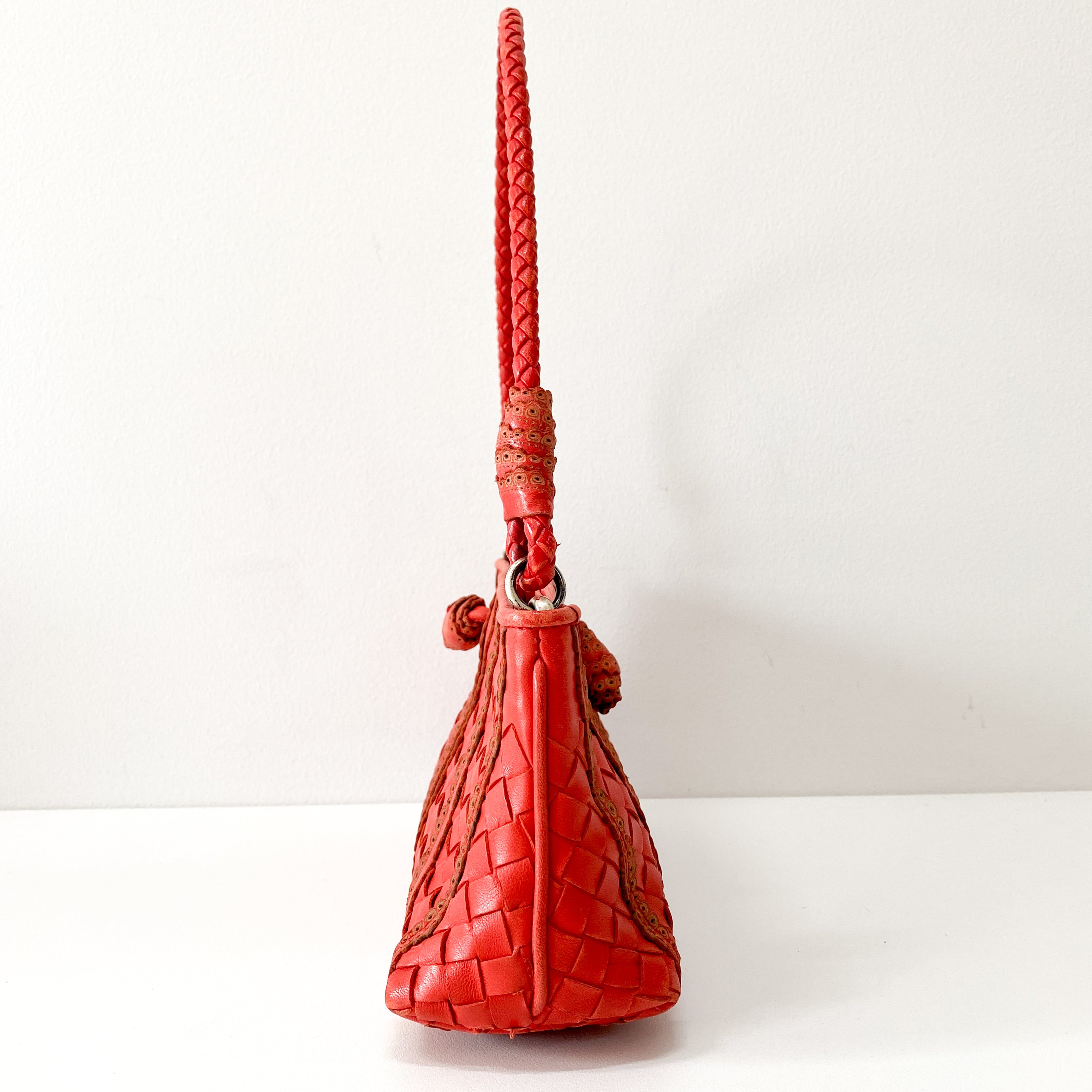 Intreciatto Red Leather Shoulder Bag