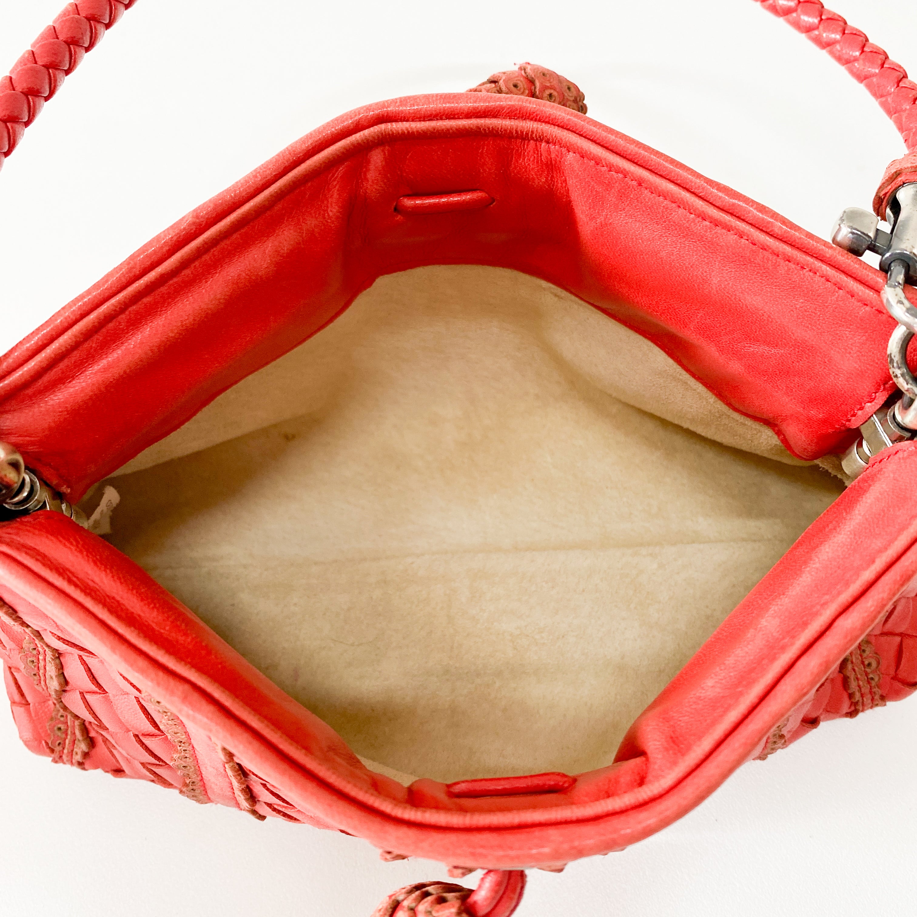 Intreciatto Red Leather Shoulder Bag