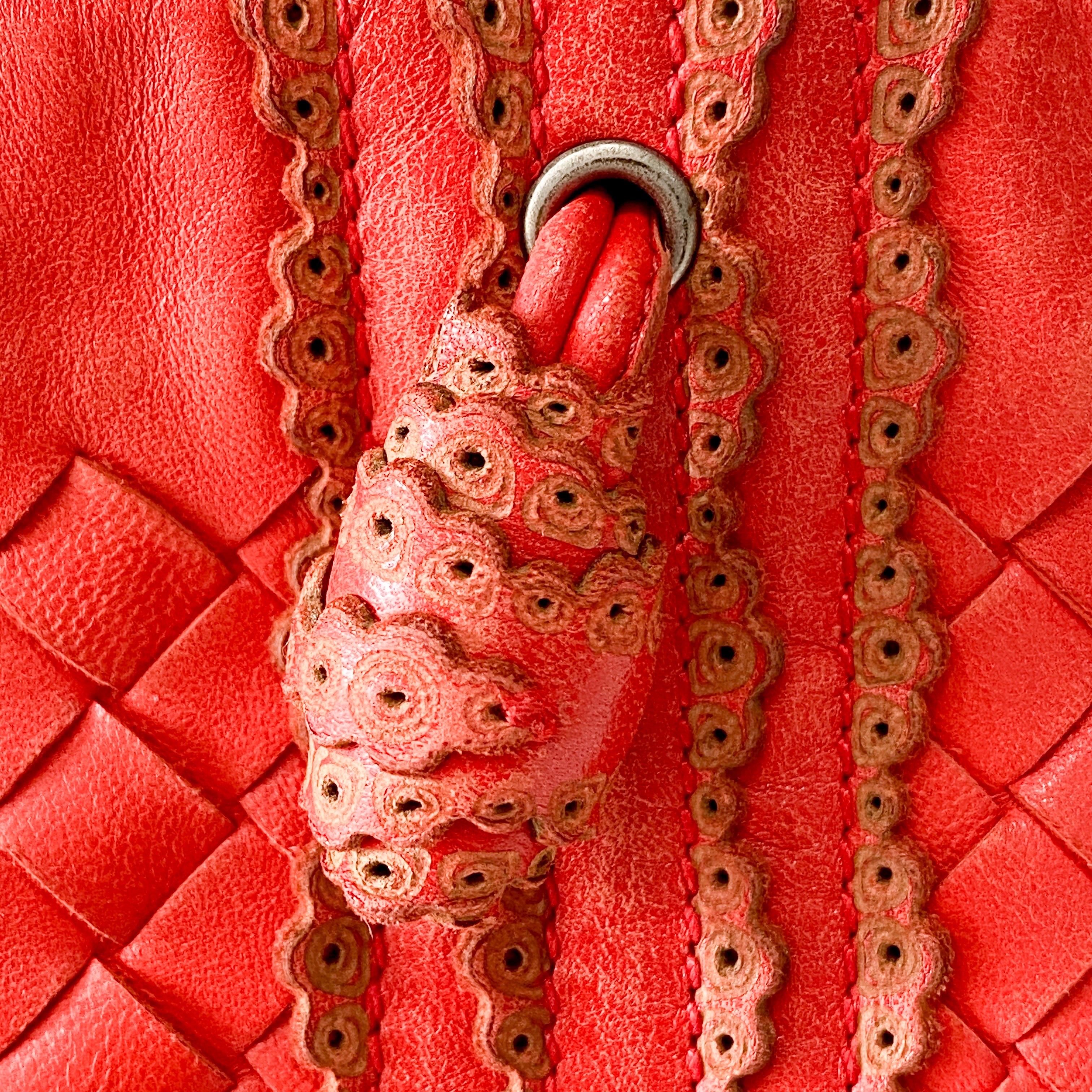 Intreciatto Red Leather Shoulder Bag