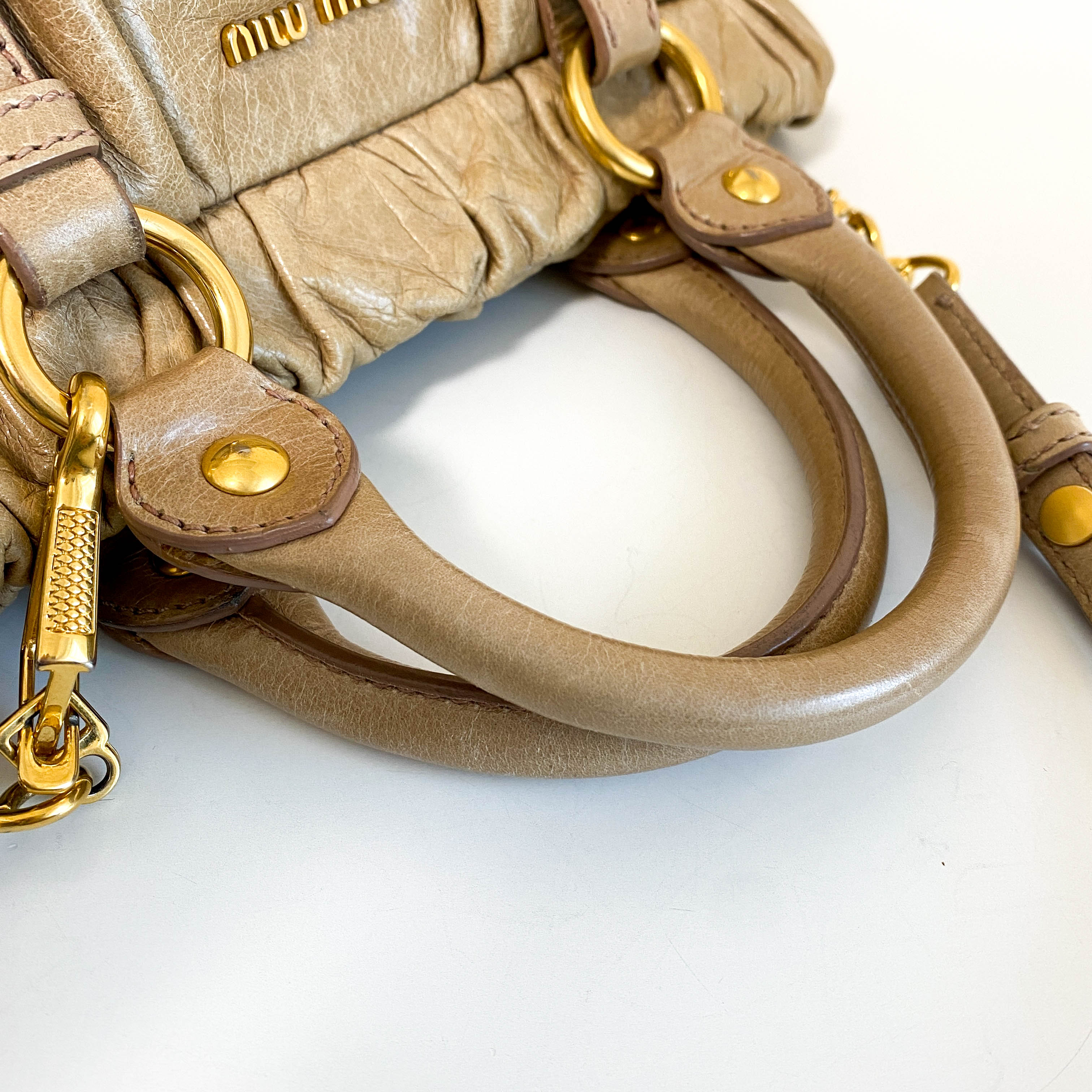 Vitello Bauletto Cream Leather Handle Bag