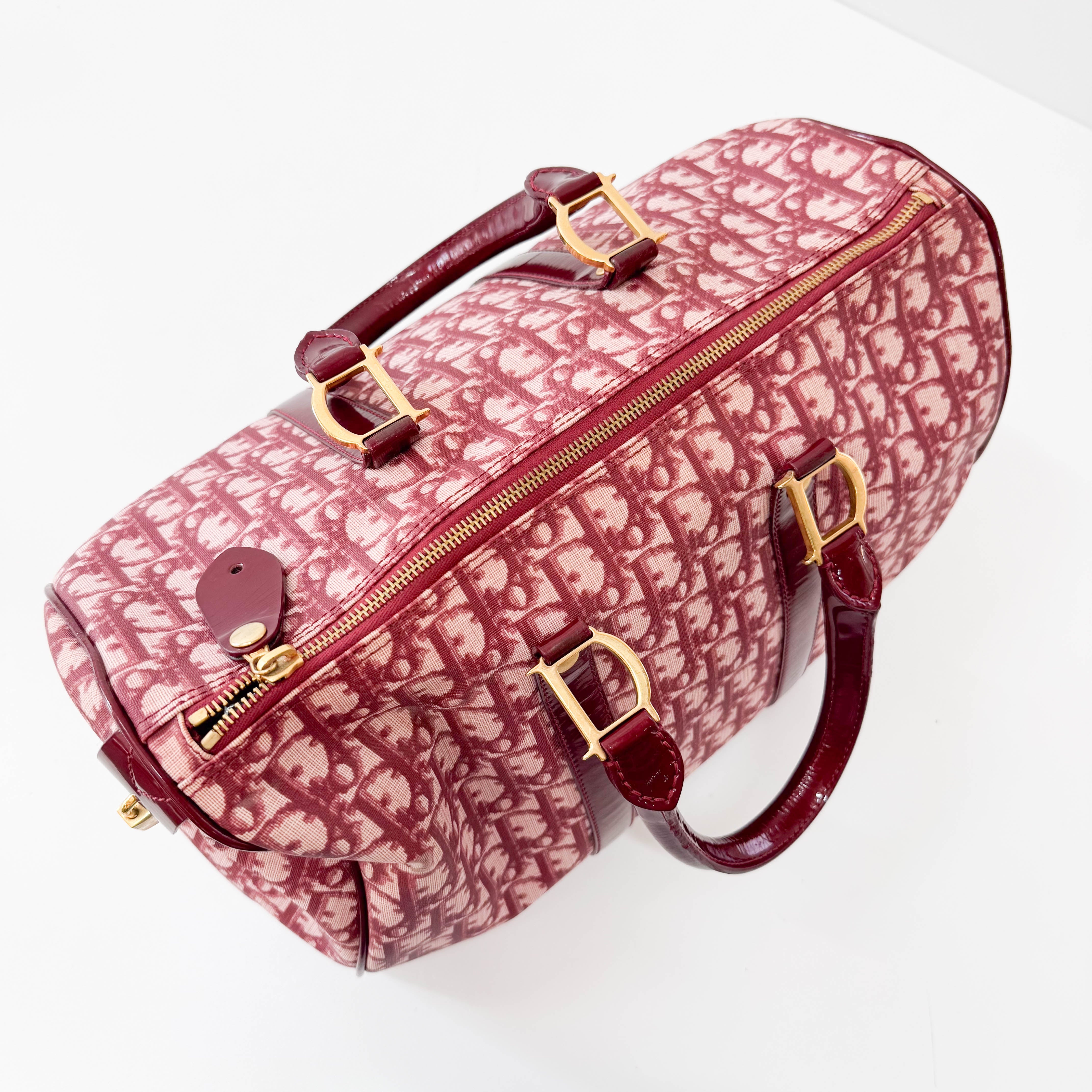 Red Trotter Boston Bowling Bag