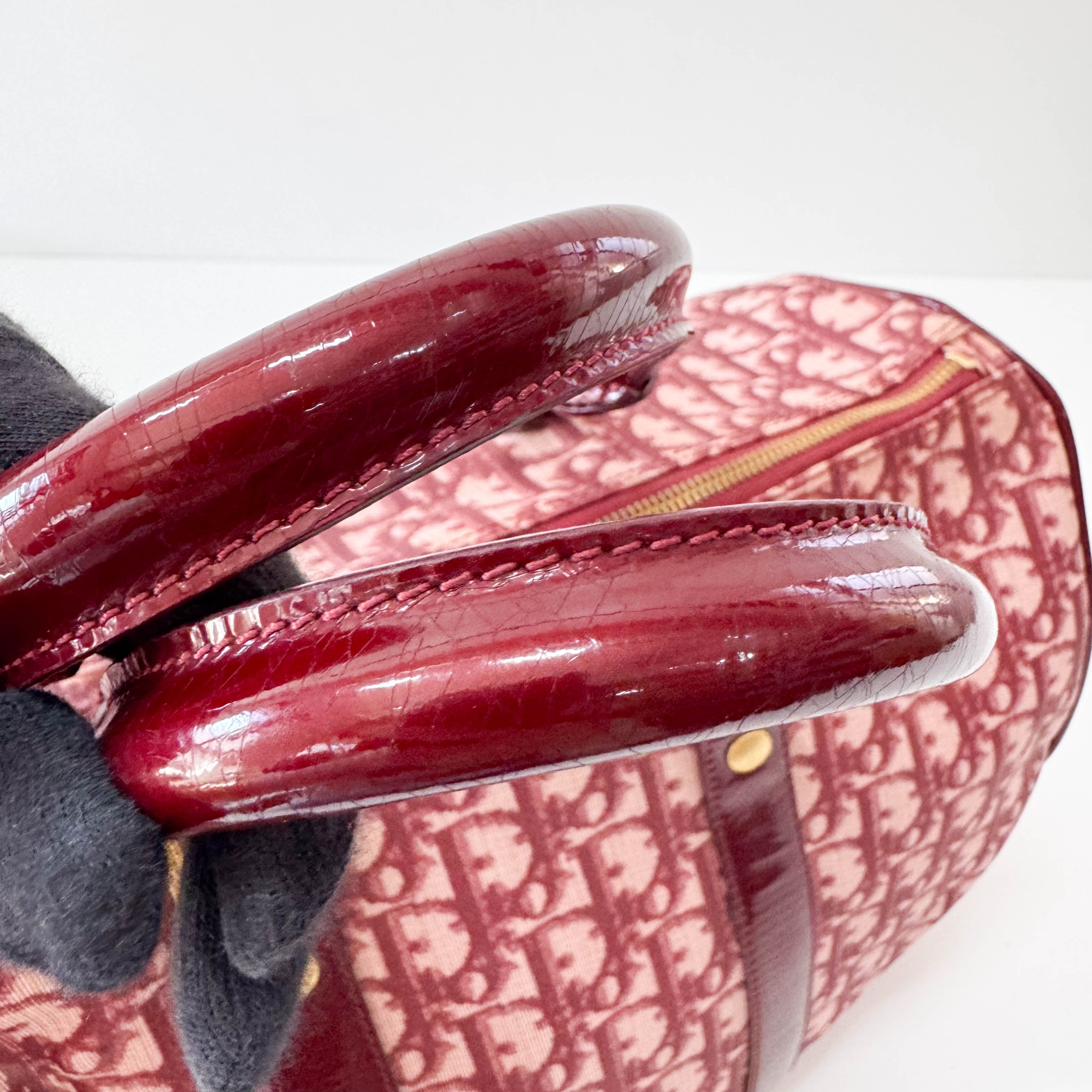 Red Trotter Boston Bowling Bag