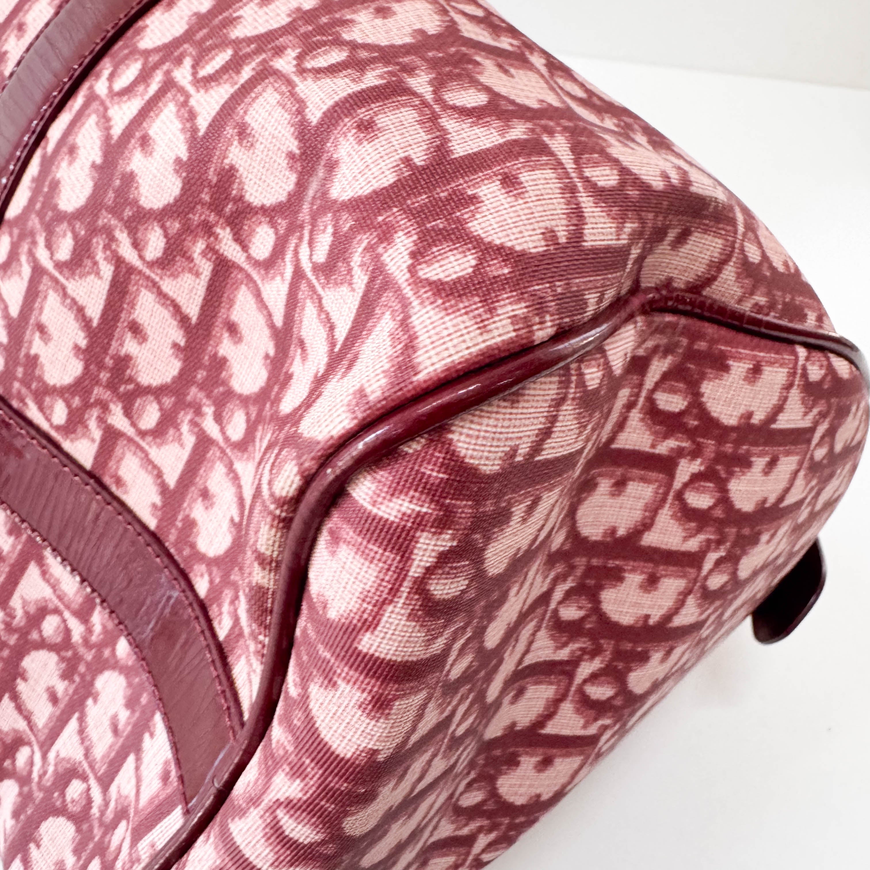 Red Trotter Boston Bowling Bag