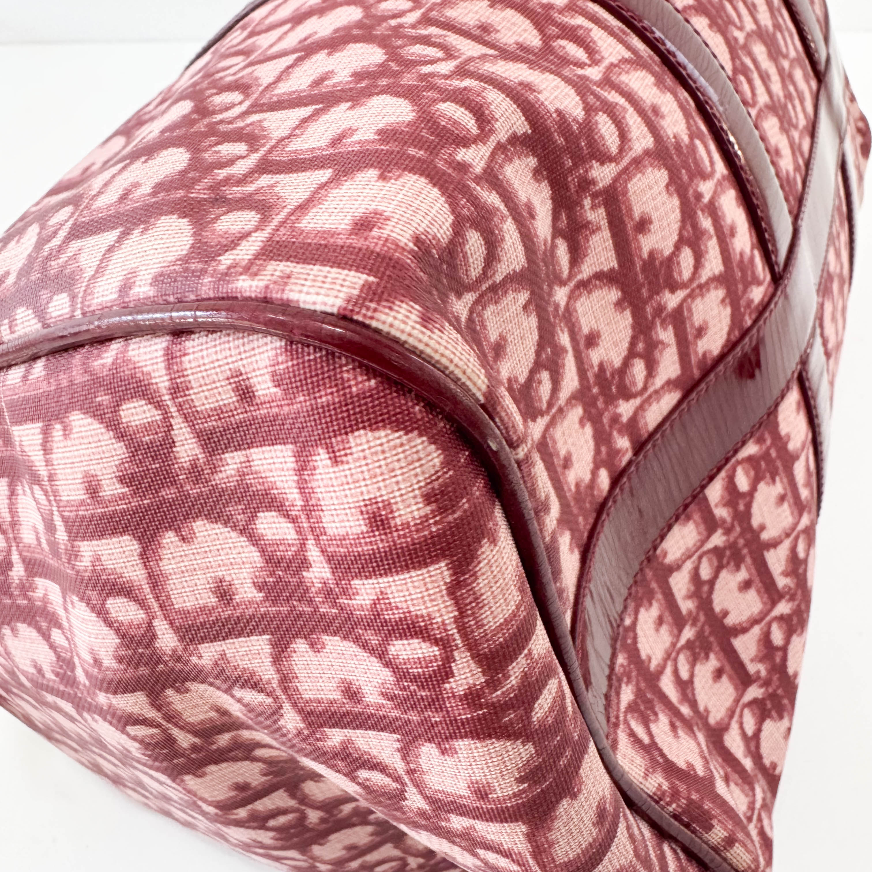 Red Trotter Boston Bowling Bag