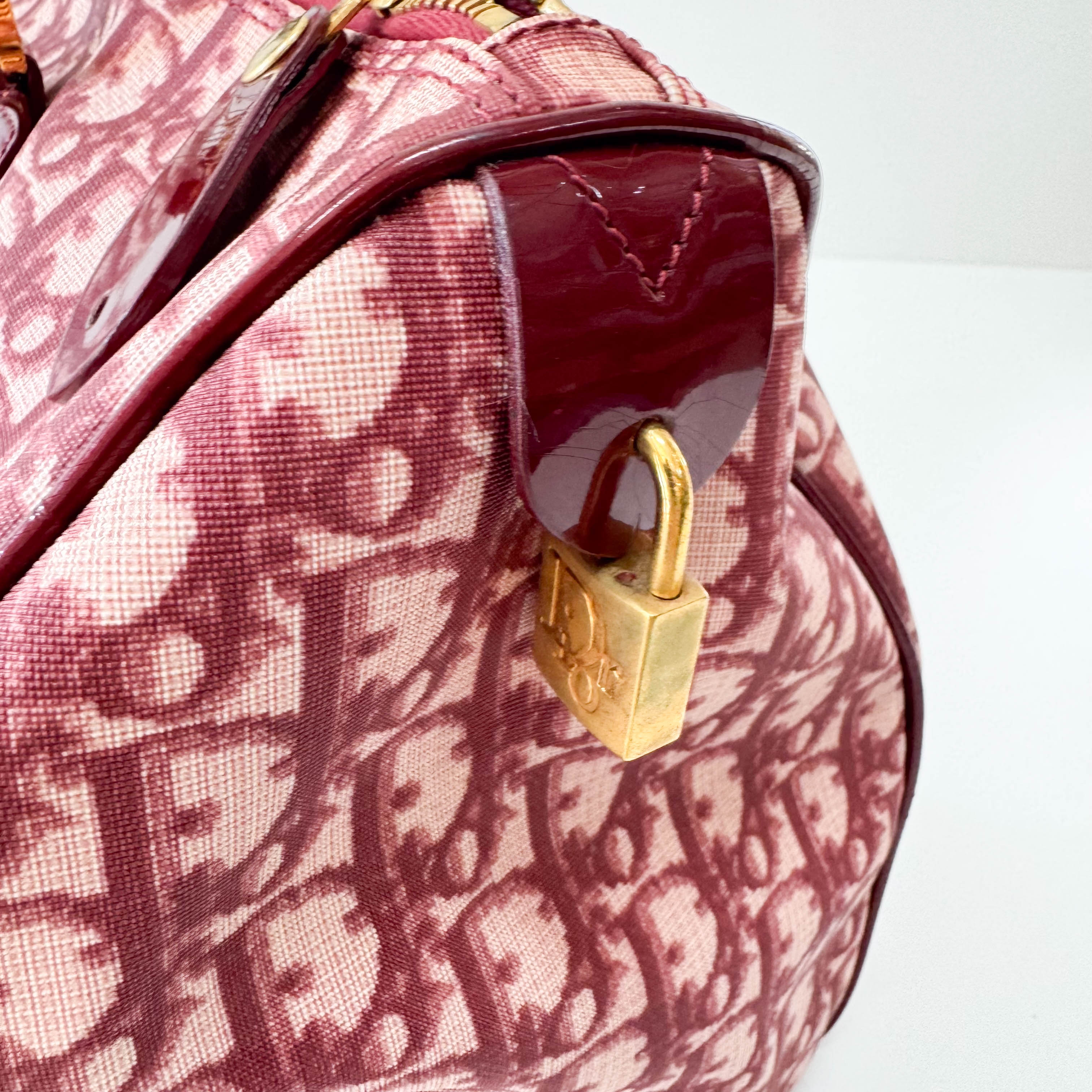 Red Trotter Boston Bowling Bag