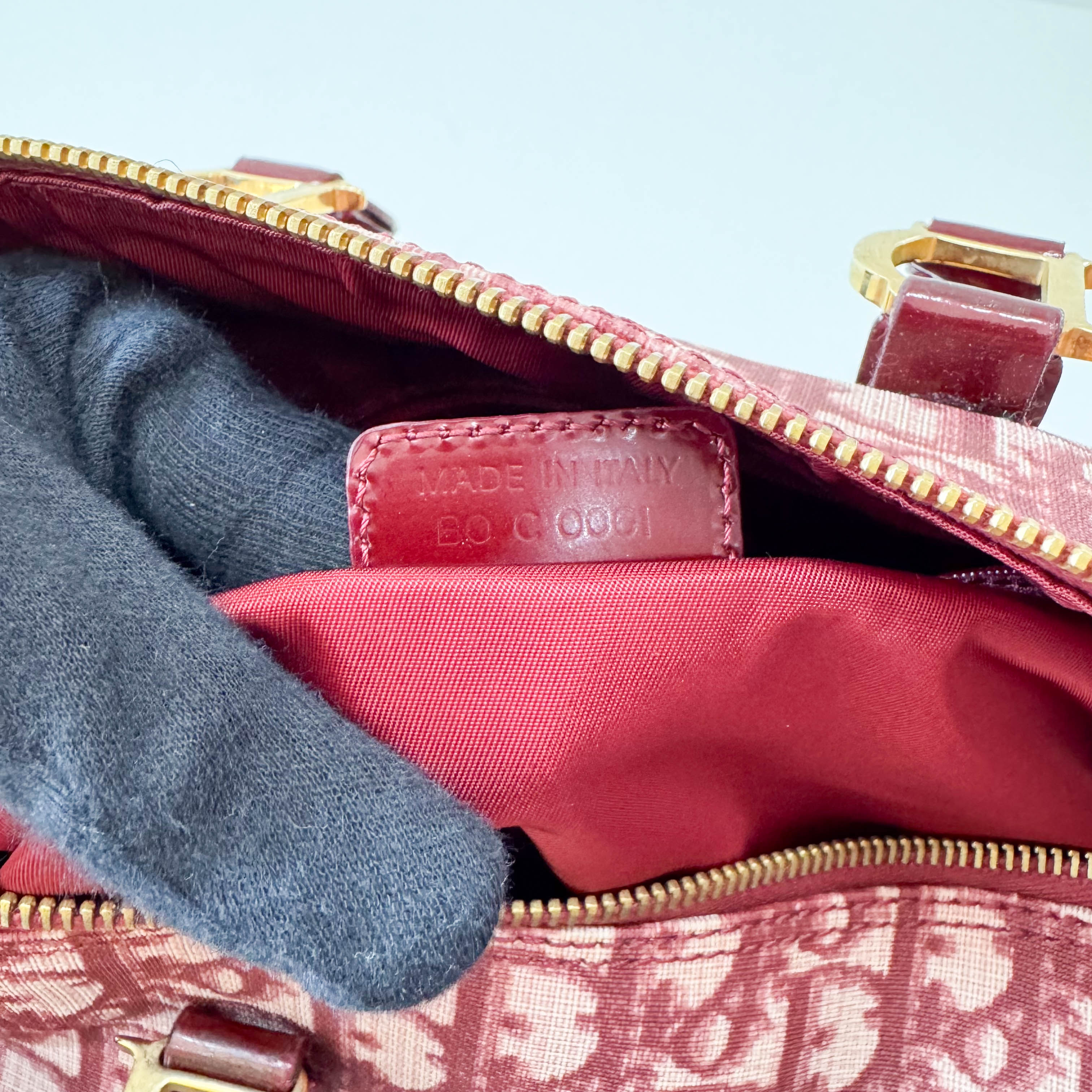 Red Trotter Boston Bowling Bag