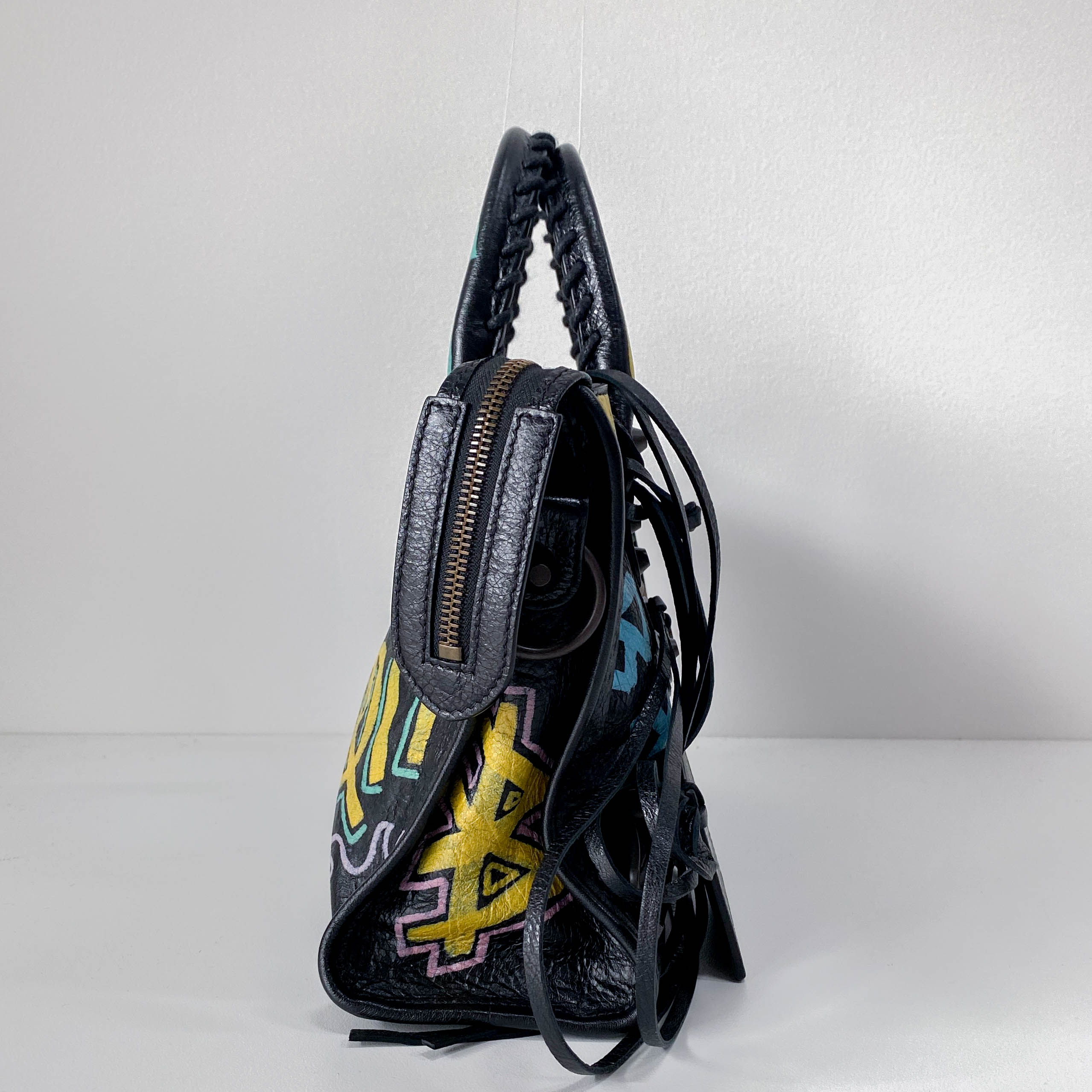 Graffiti Le City Small Black Leather Shoulder Bag