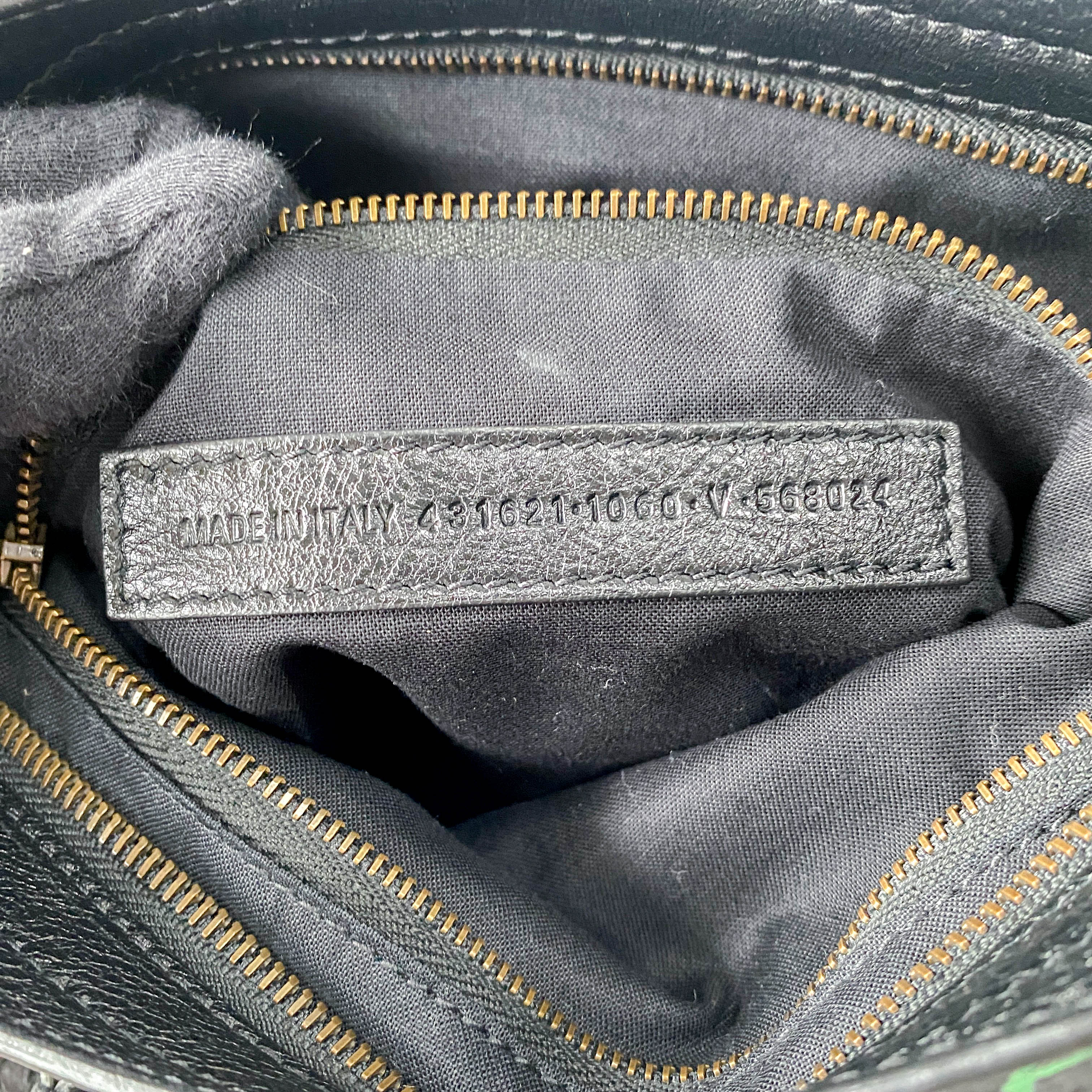 Graffiti Le City Small Black Leather Shoulder Bag