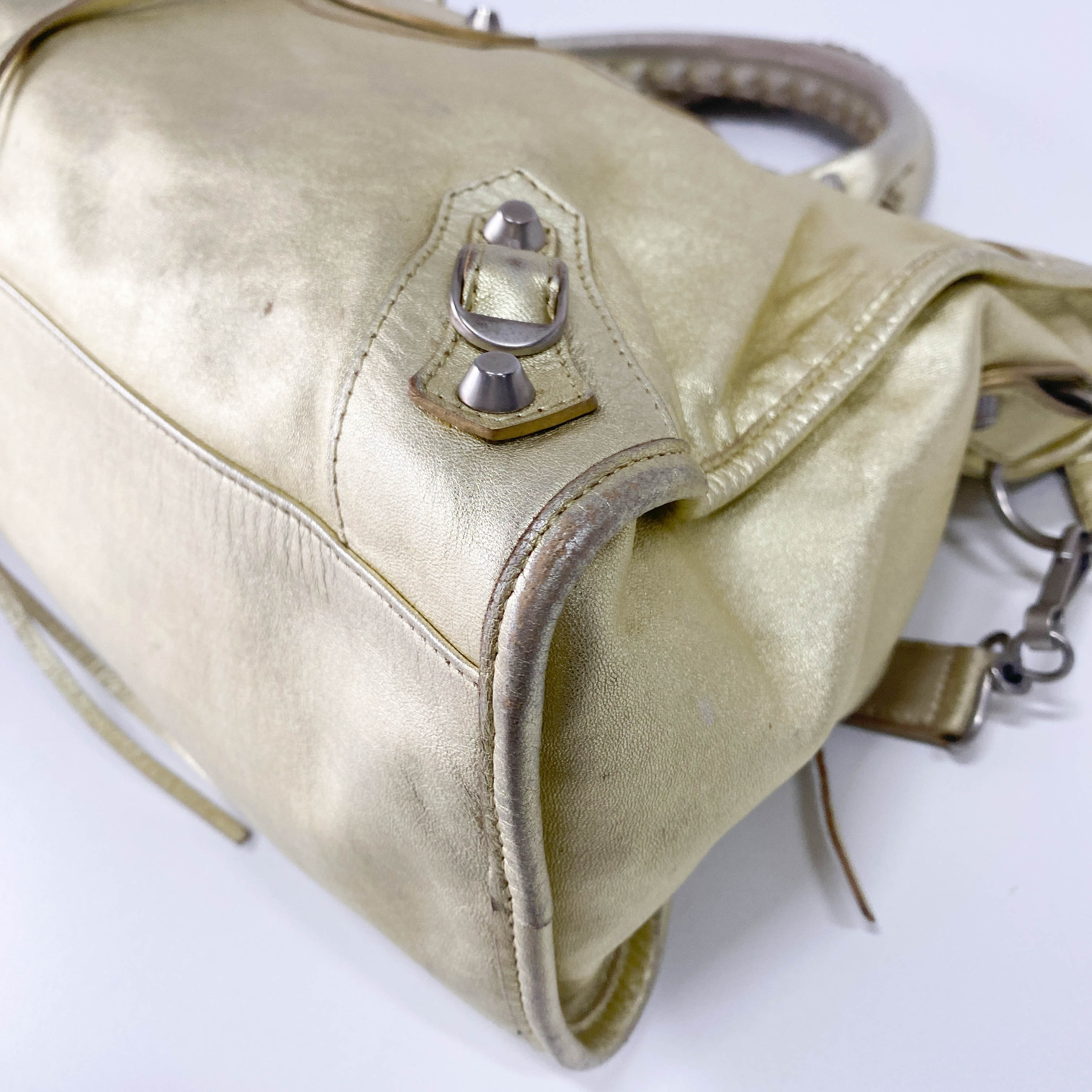 Le City Gold Leather Bag