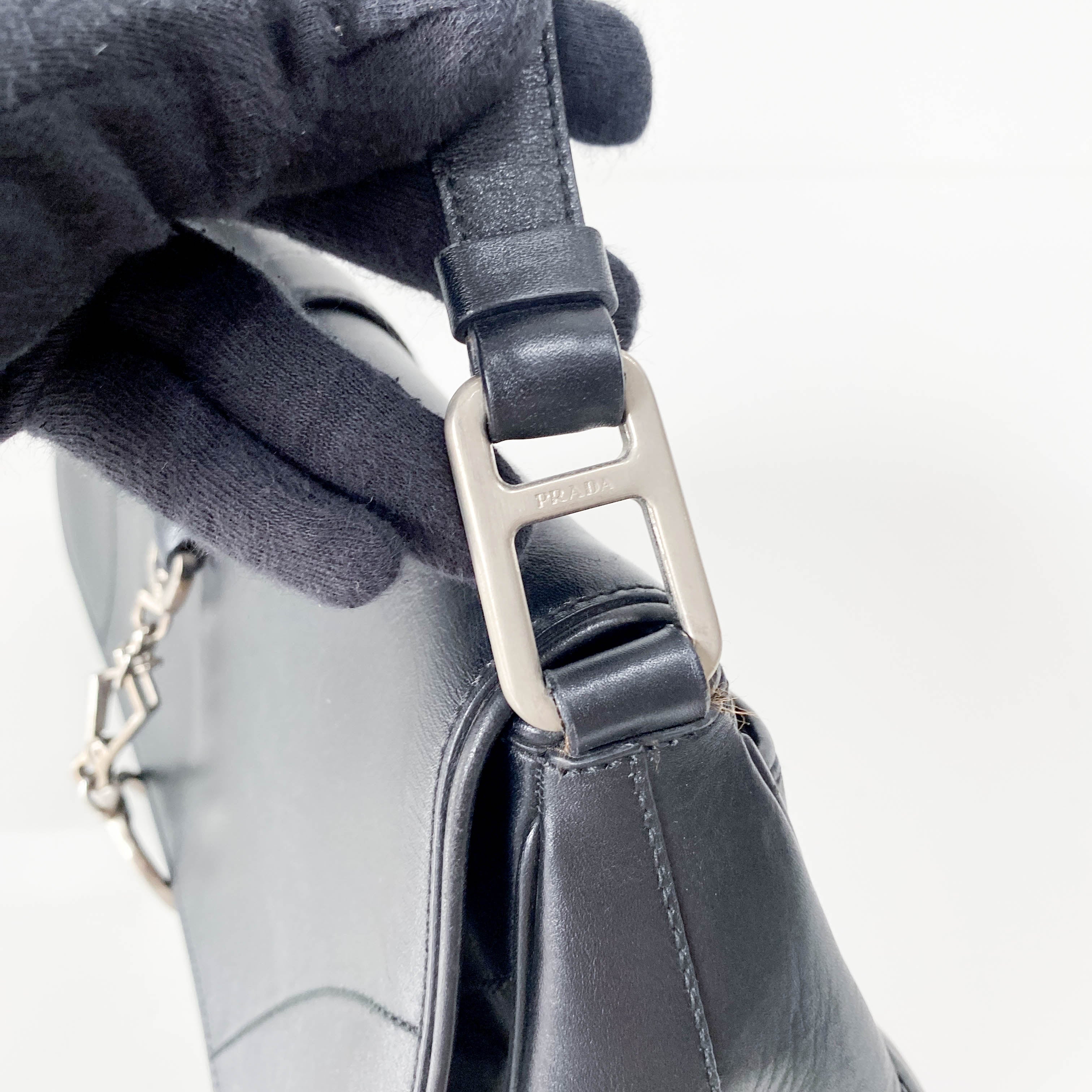 PRADA Archive Black Leather Shoulder Bag – HIVE PRELOVED