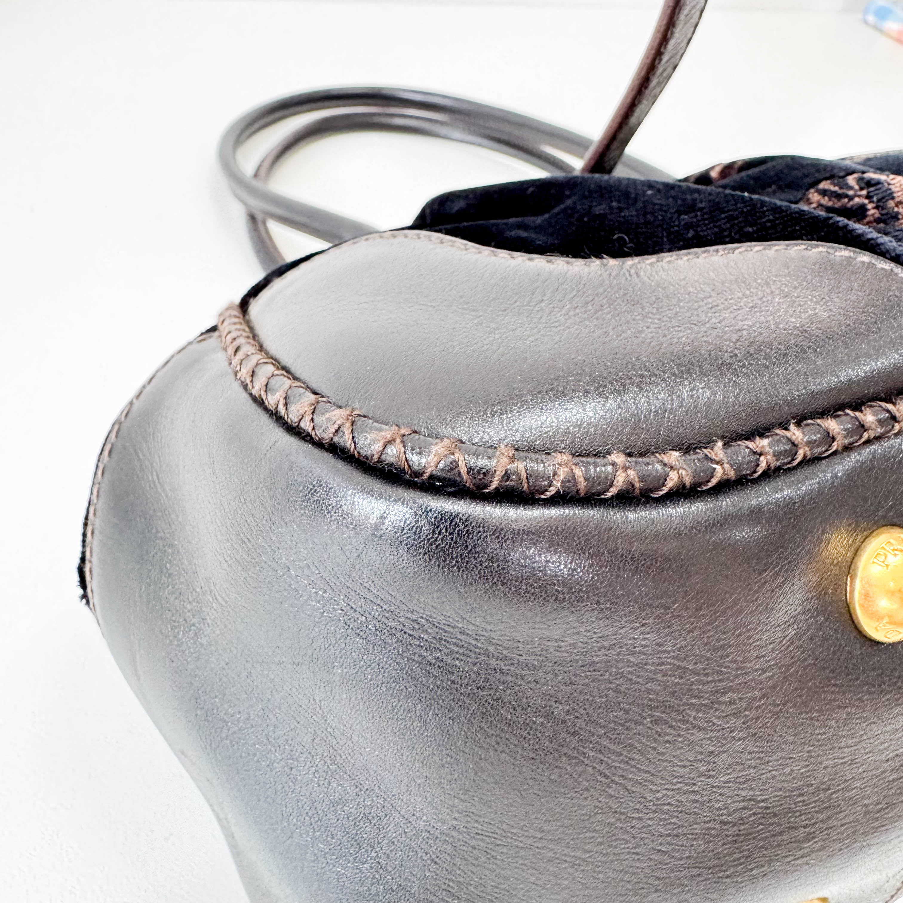 Frame Logo Print Velvet Bag