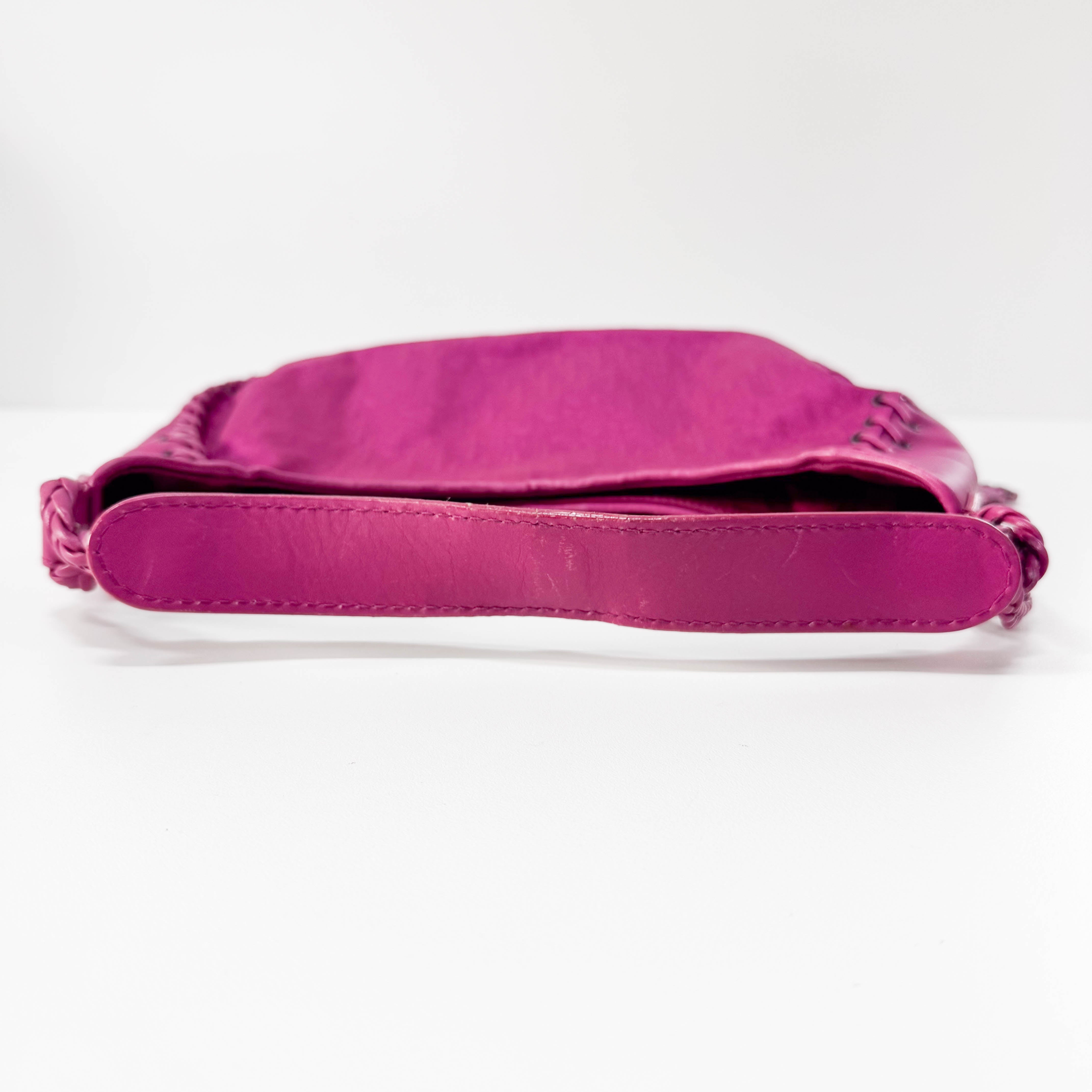 Trotter Pink Canvas Shoulder Bag