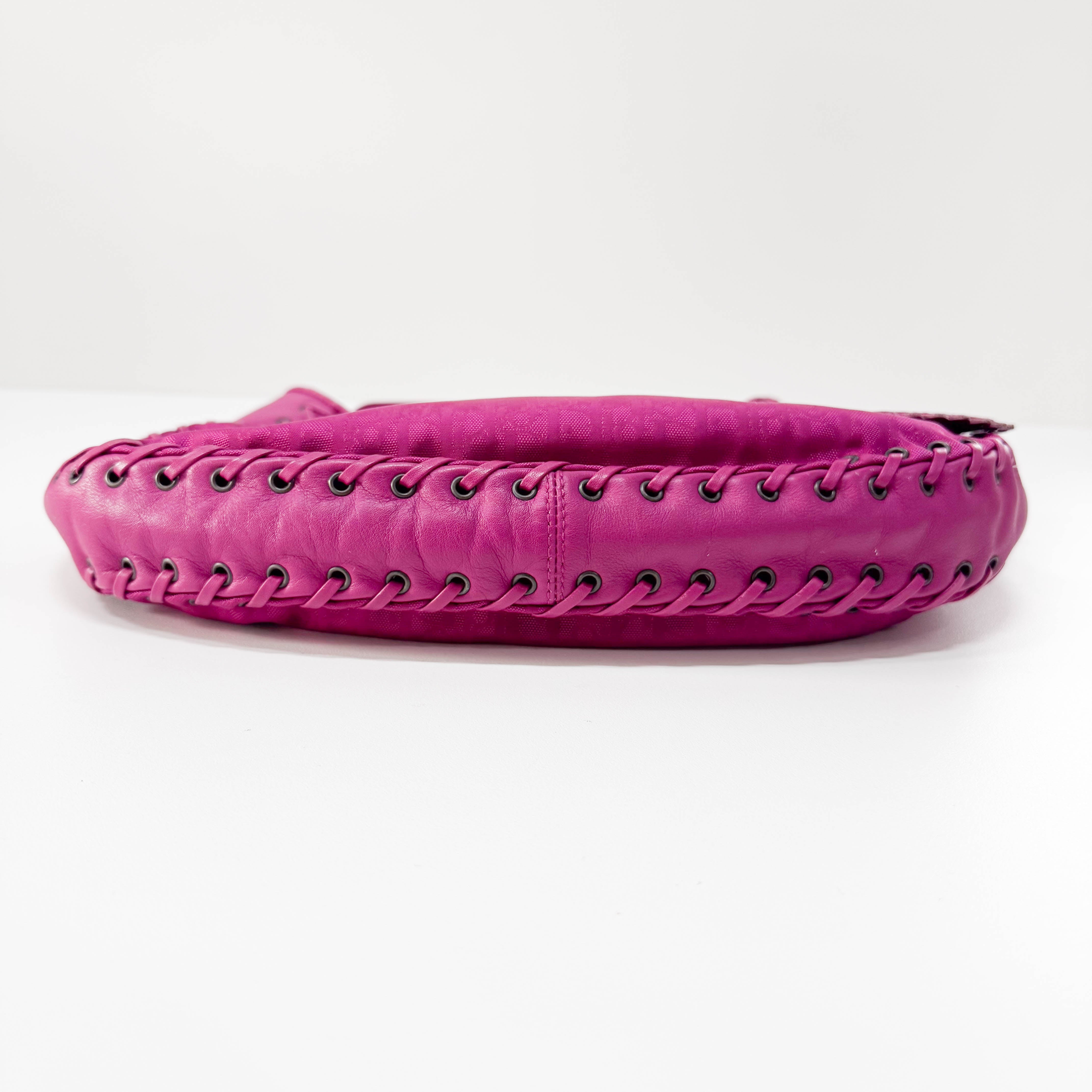 Trotter Pink Canvas Shoulder Bag