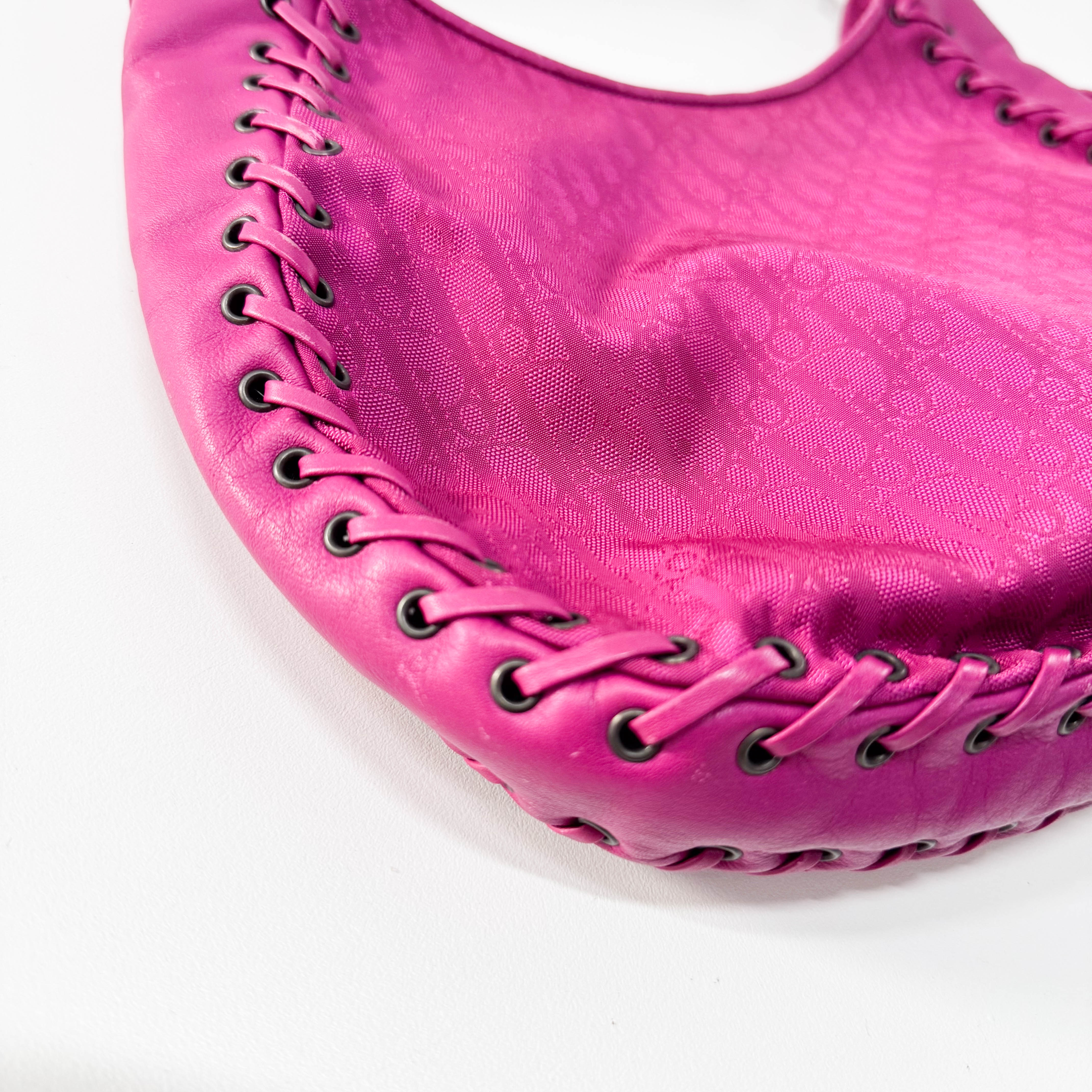 Trotter Pink Canvas Shoulder Bag