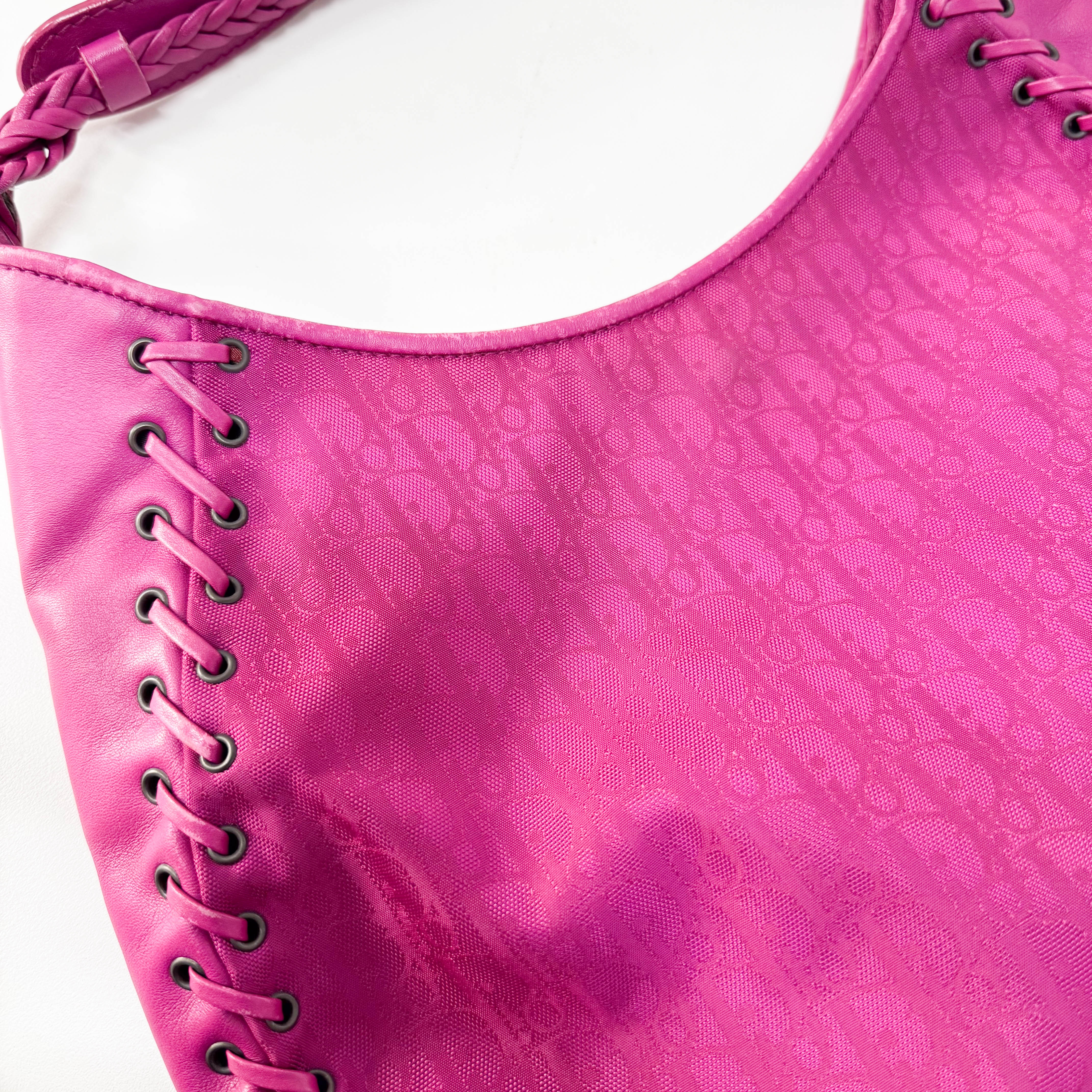 Trotter Pink Canvas Shoulder Bag