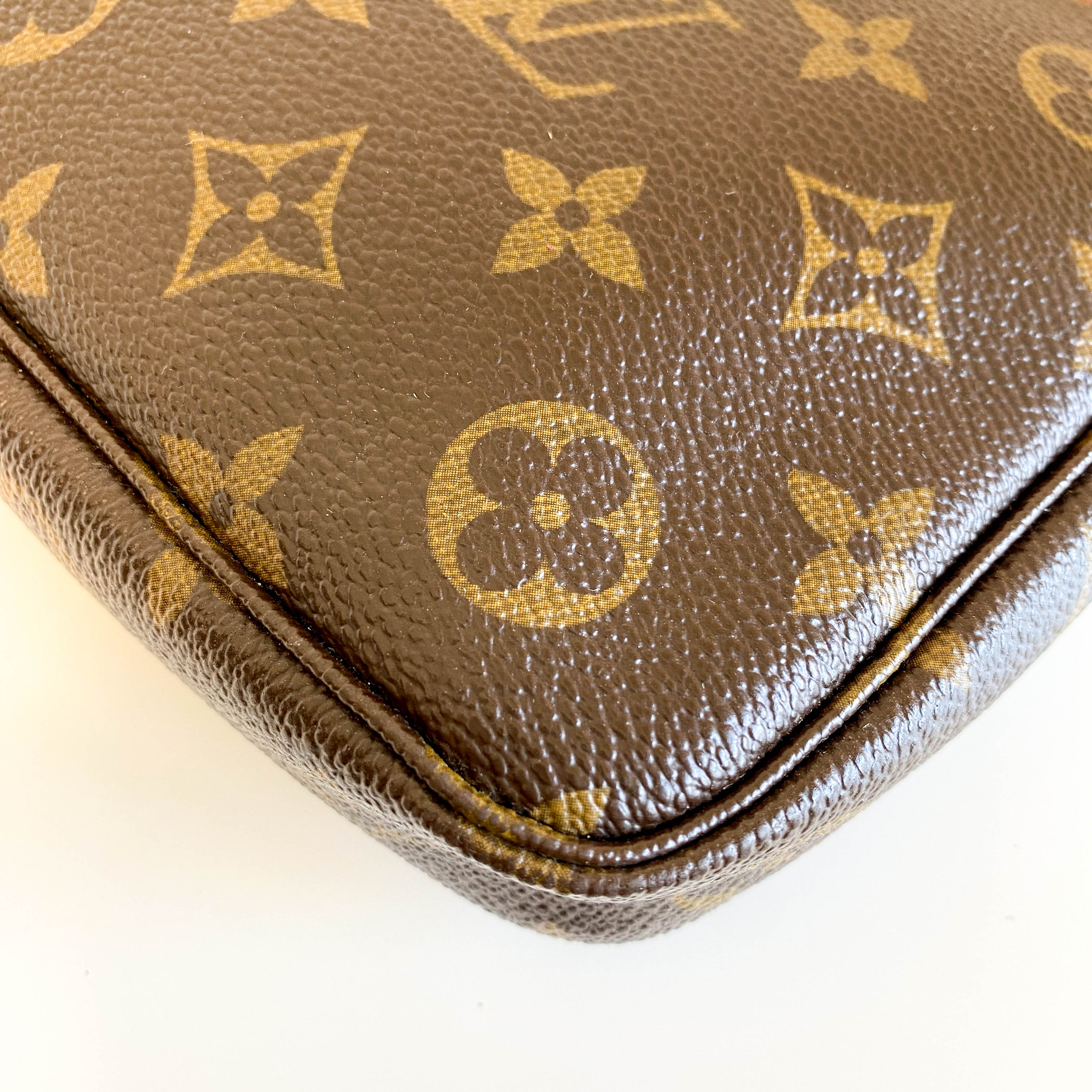 Louis Vuitton x Takashi Murakami Monogram Cherry Pochette Accessoire