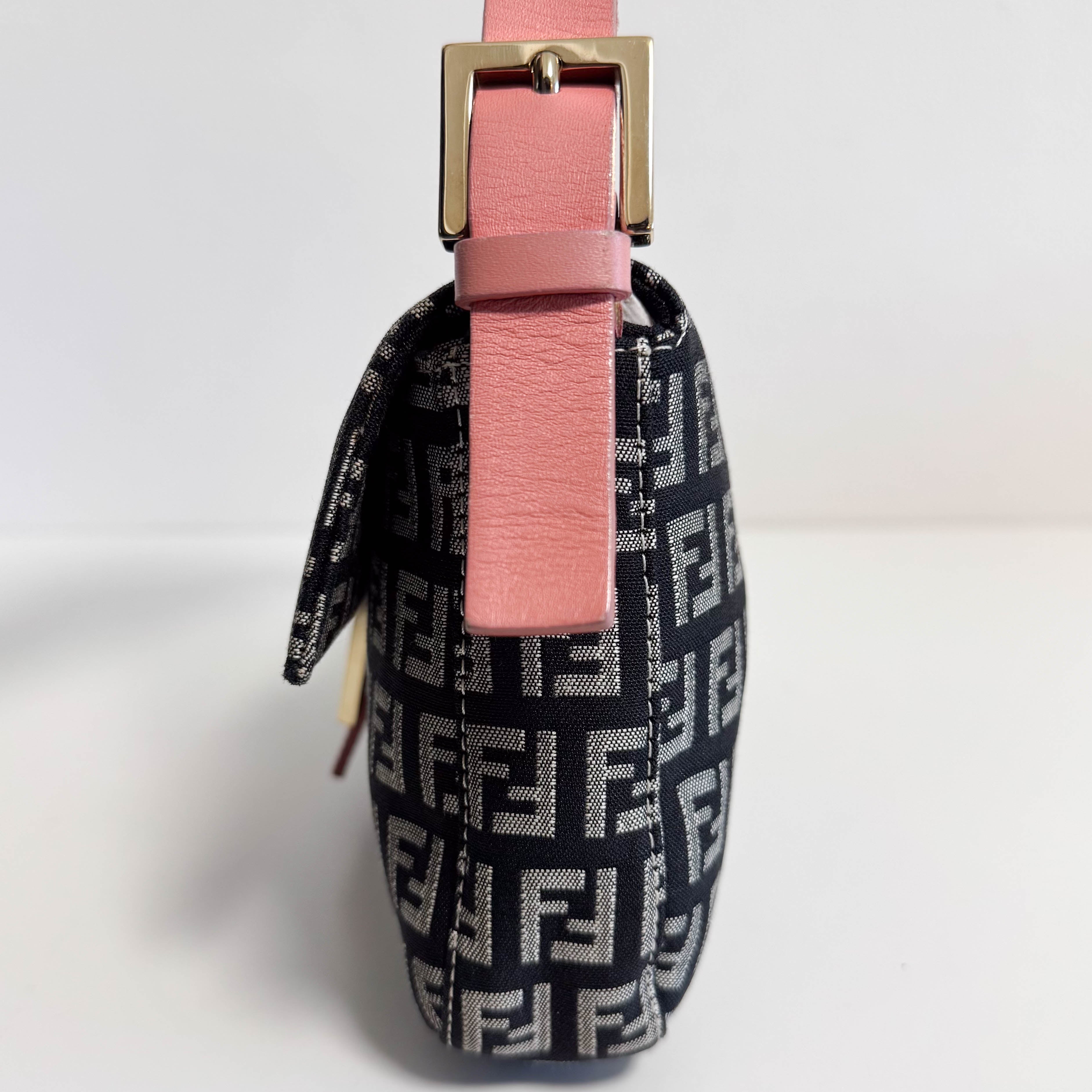 Baguette Zucchino Black Canvas Pink Leather Shoulder Bag with Gold Hardware