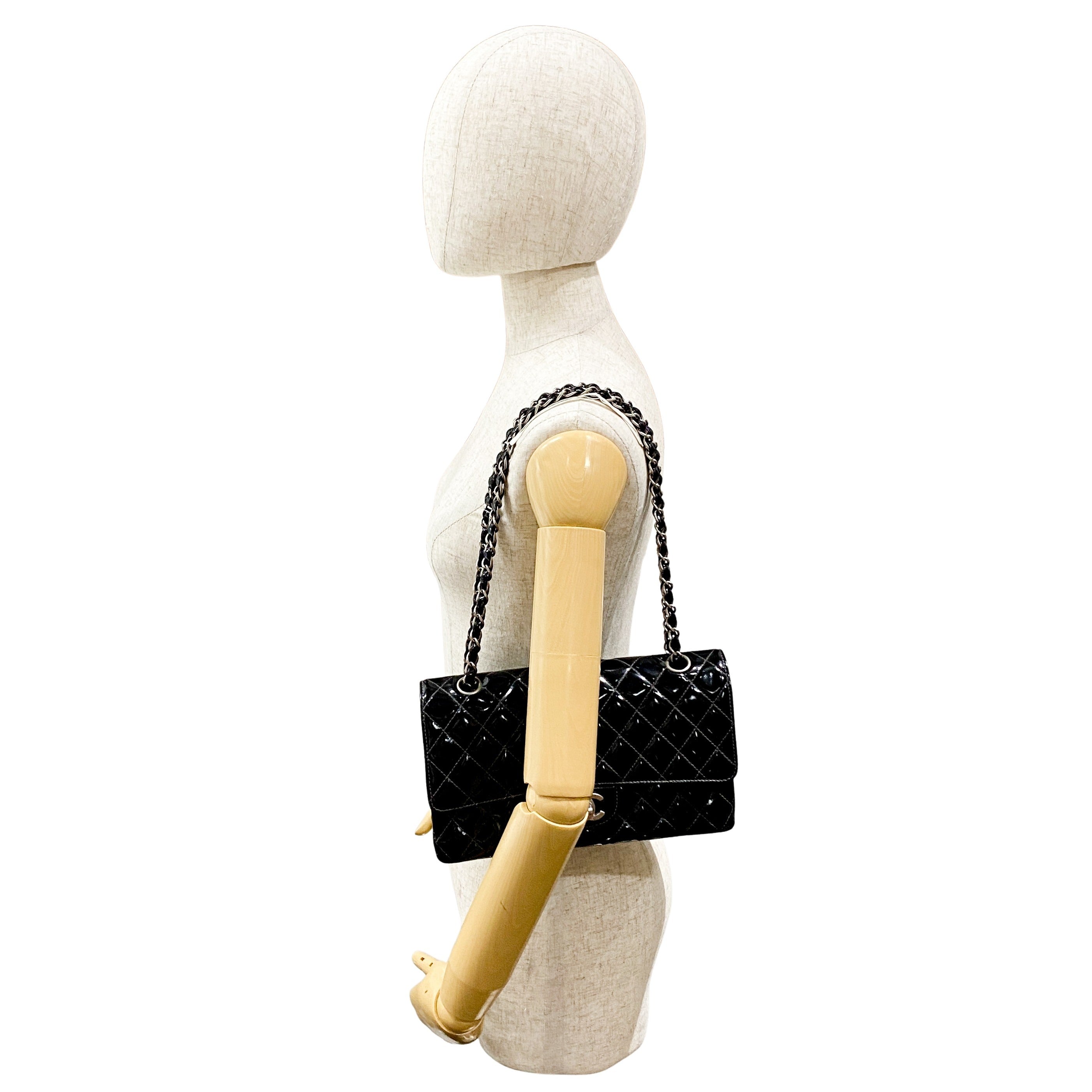 Timeless Classic Double Flap 25 Black Patent Leather Chain Shoulder Bag