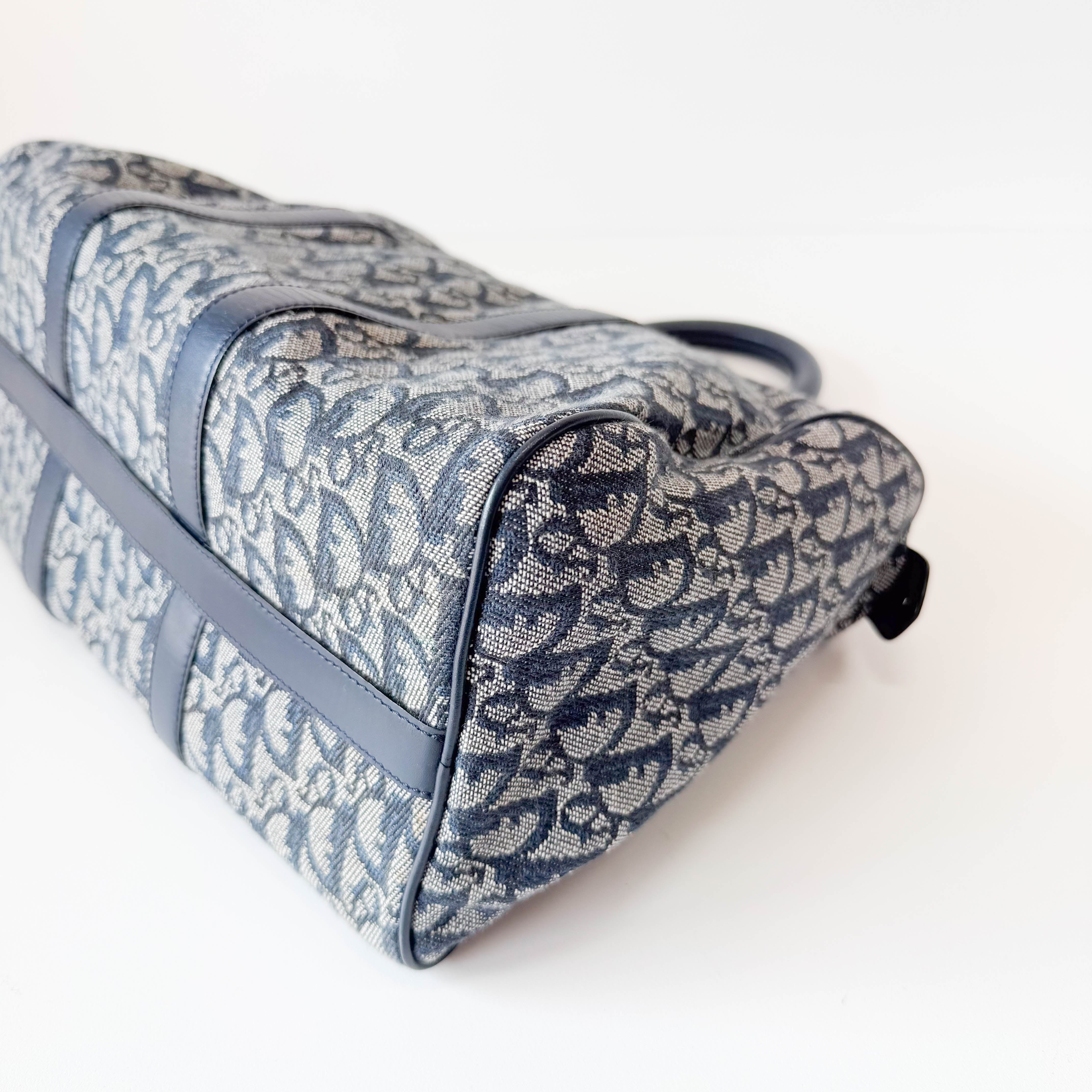 Navy Trotter Bowling Bag