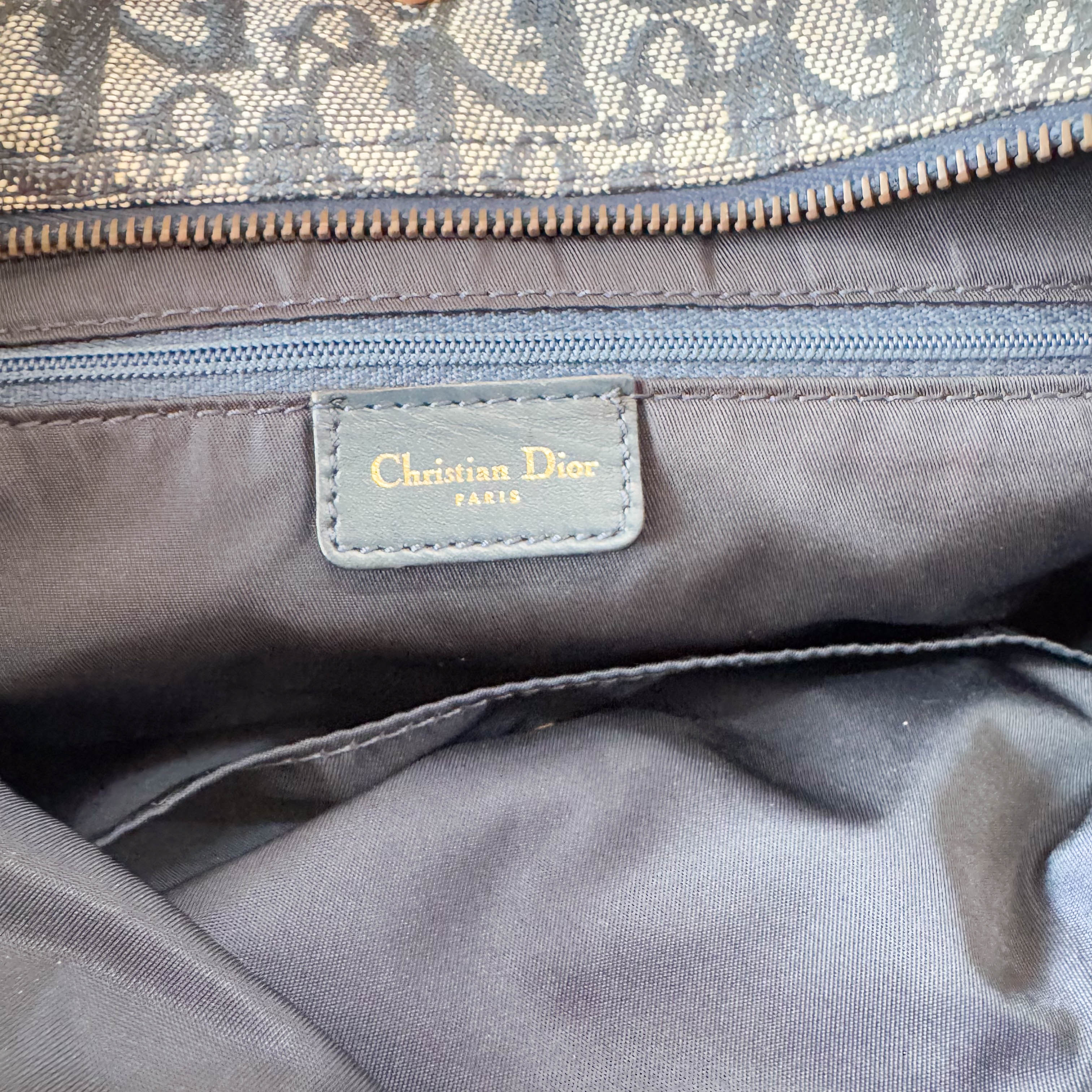 Navy Trotter Bowling Bag