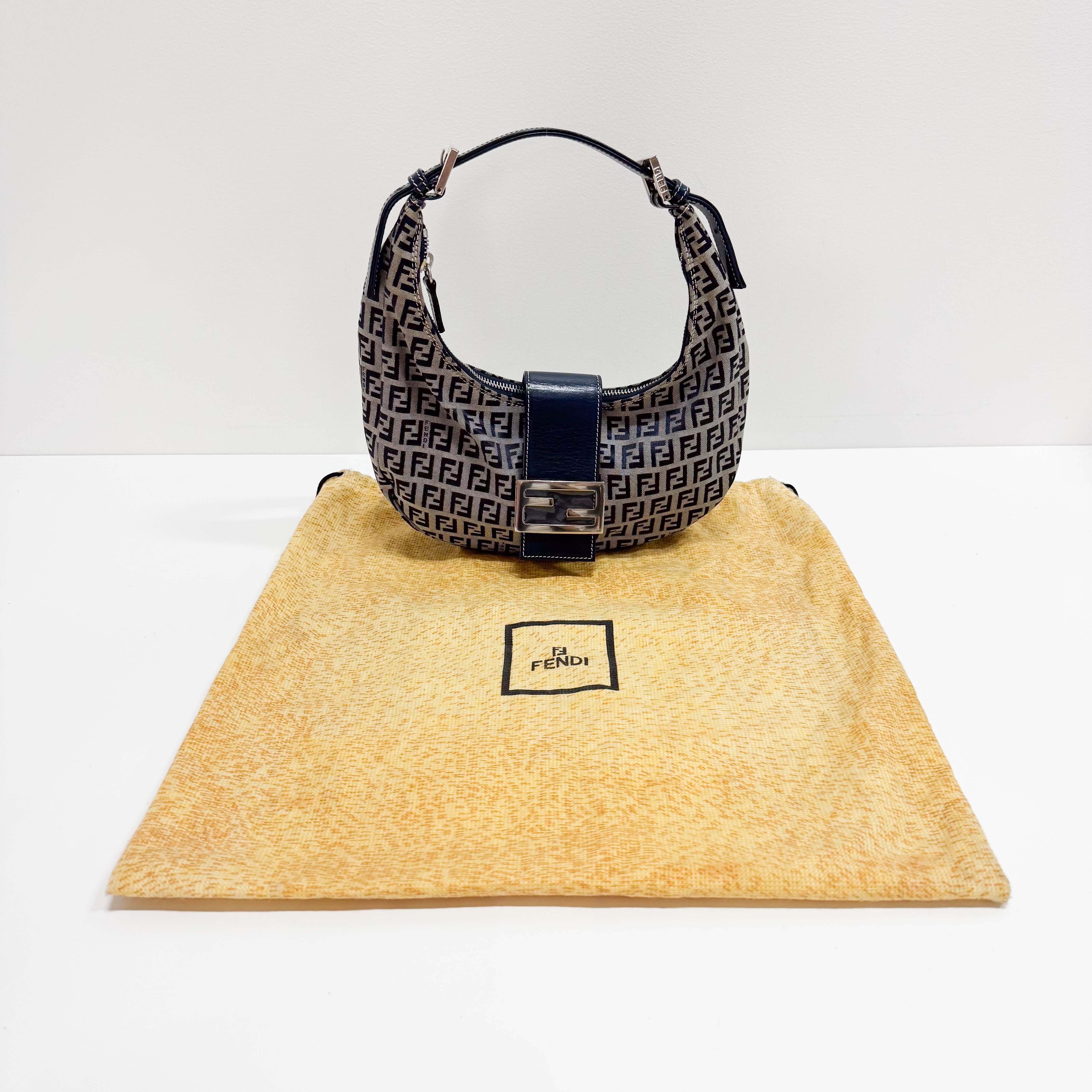 Zucchino Croissant Grey Canvas Shoulder Bag