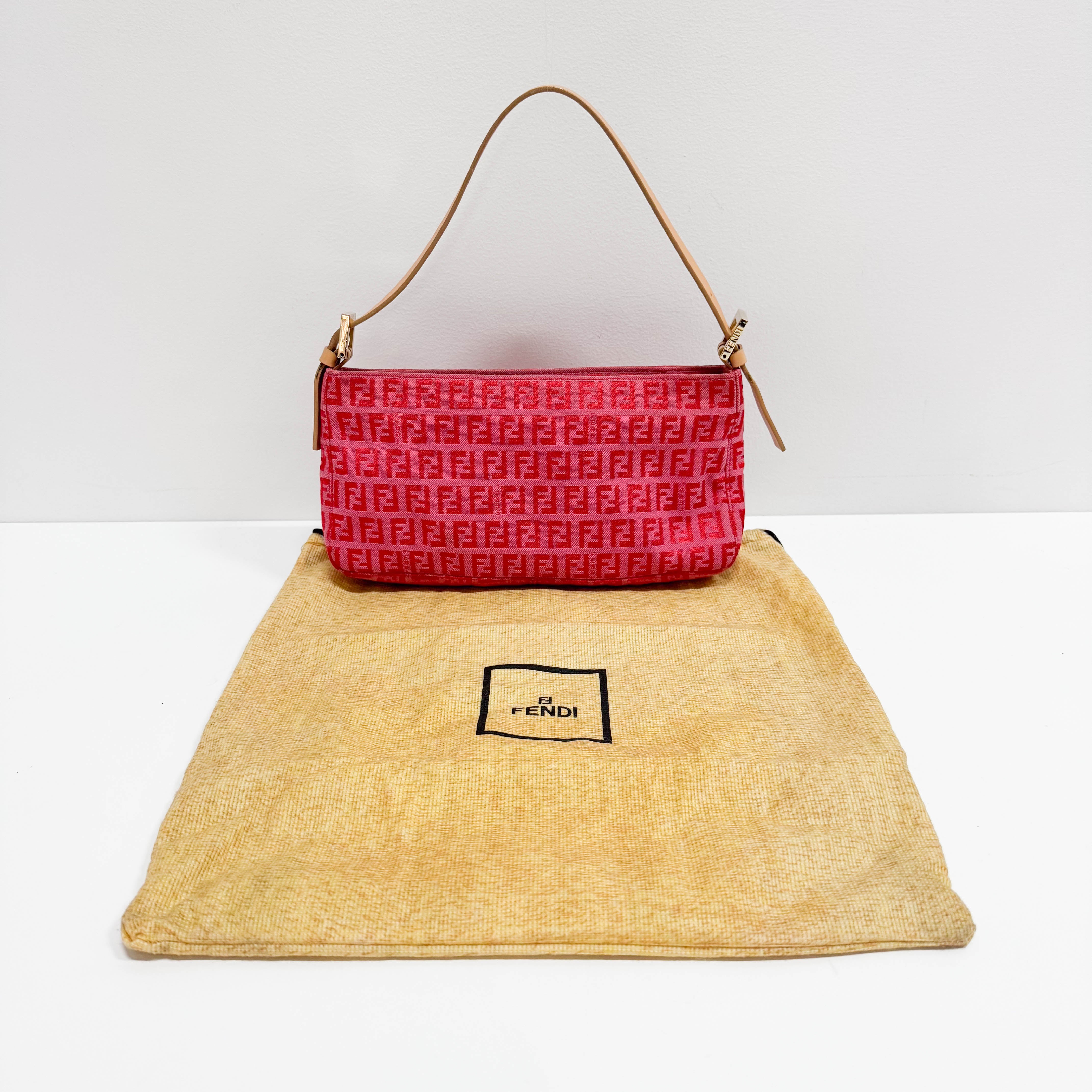 Zucchino Red Canvas Shoulder Bag