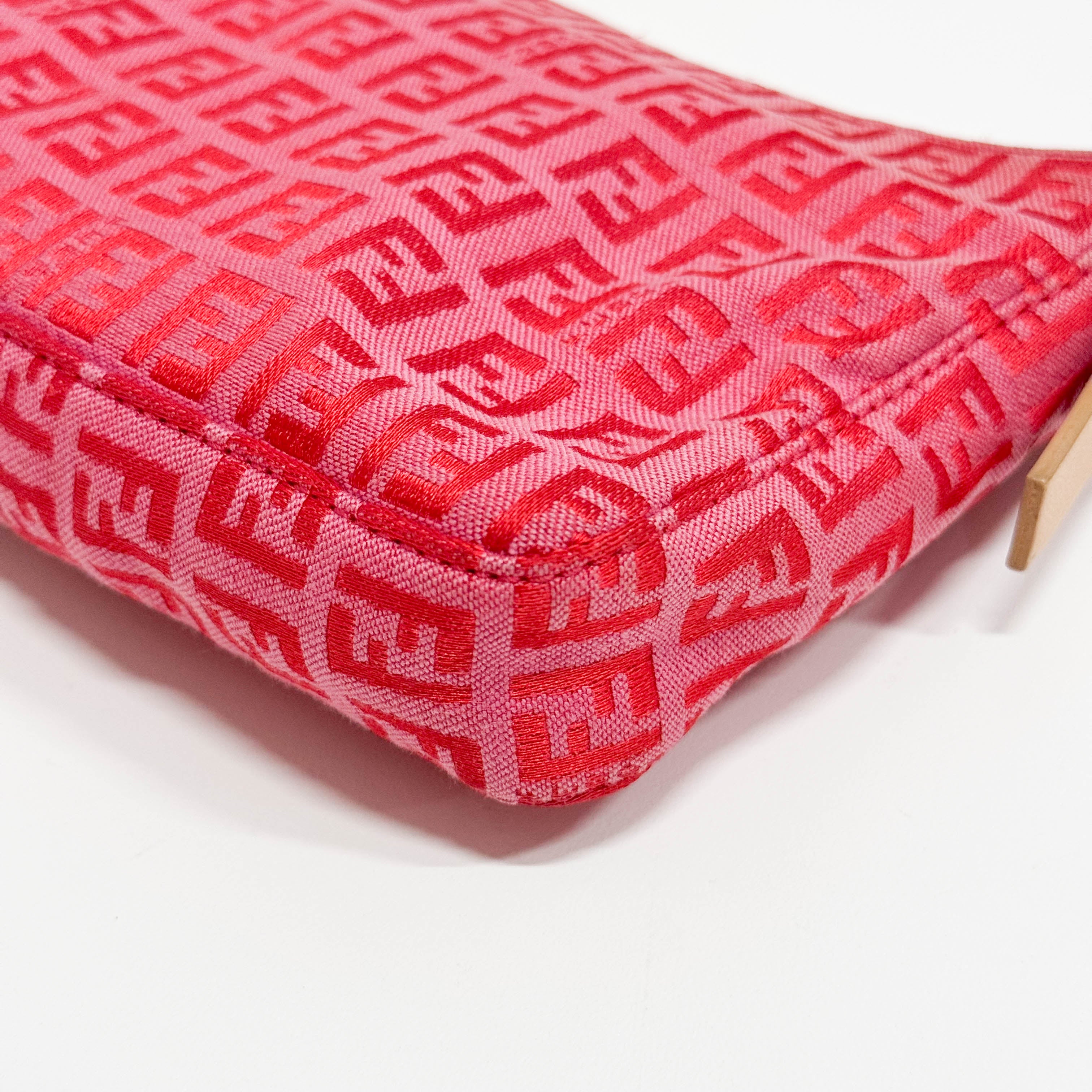 Zucchino Red Canvas Shoulder Bag