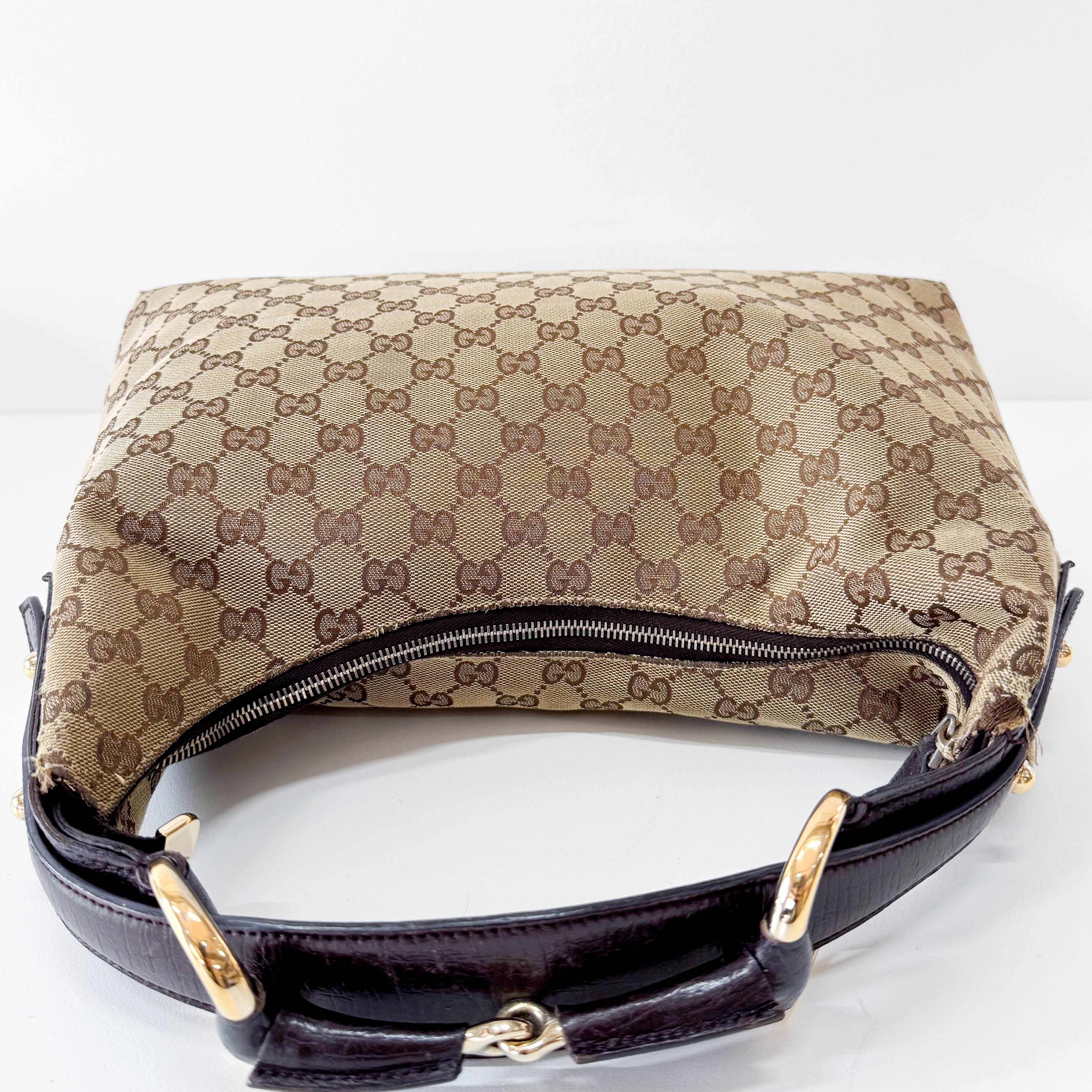 Horsebit Shoulder GG Canvas Hobo Bag