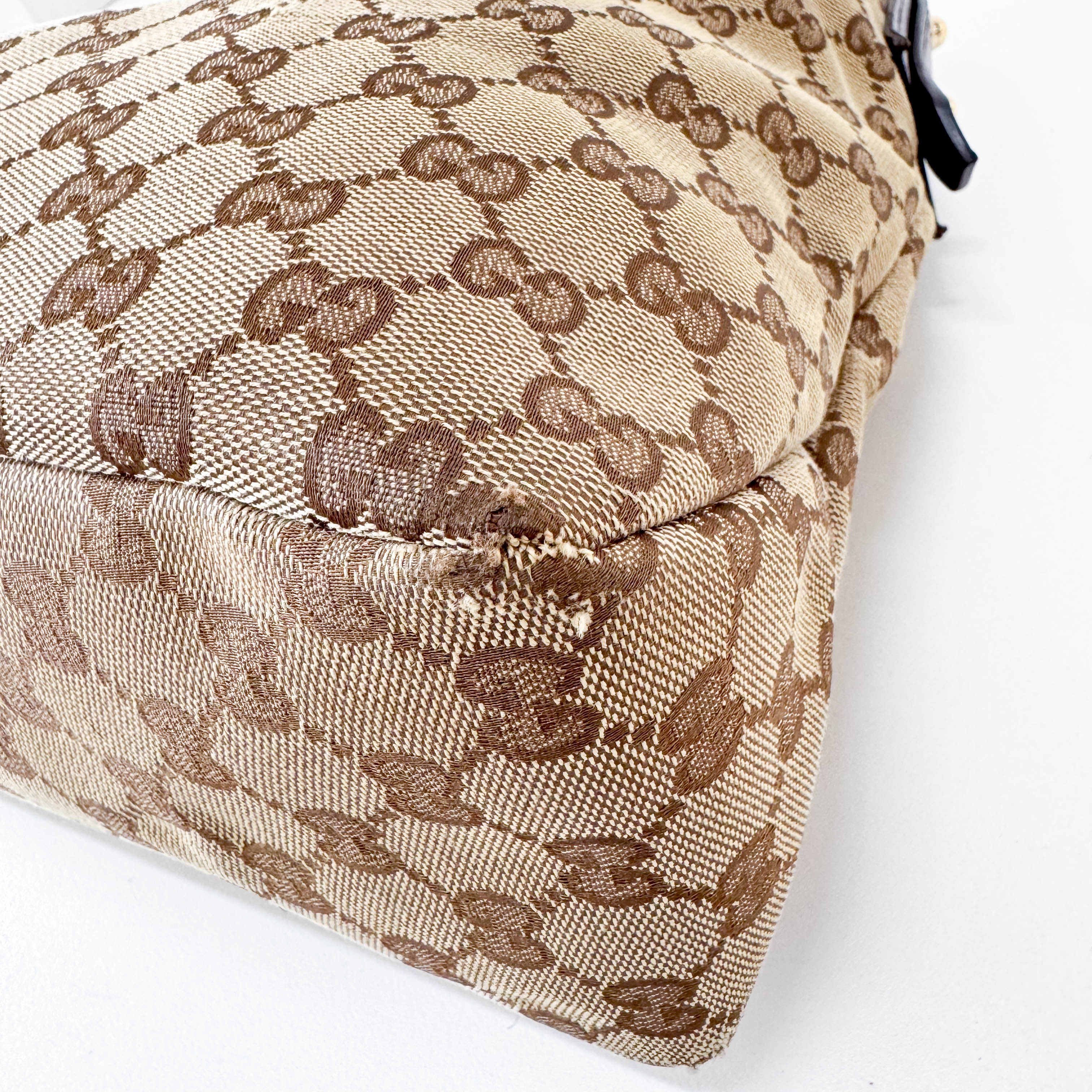 Horsebit Shoulder GG Canvas Hobo Bag