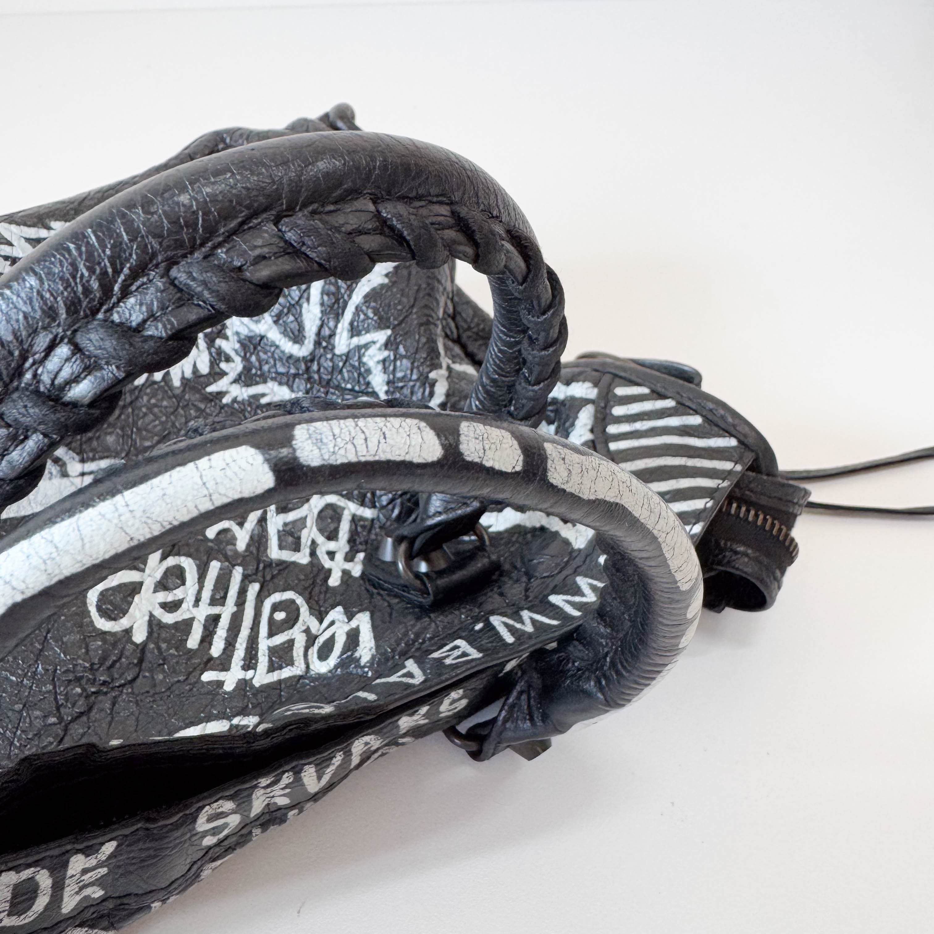 Graffiti The City Black Leather Hand Bag