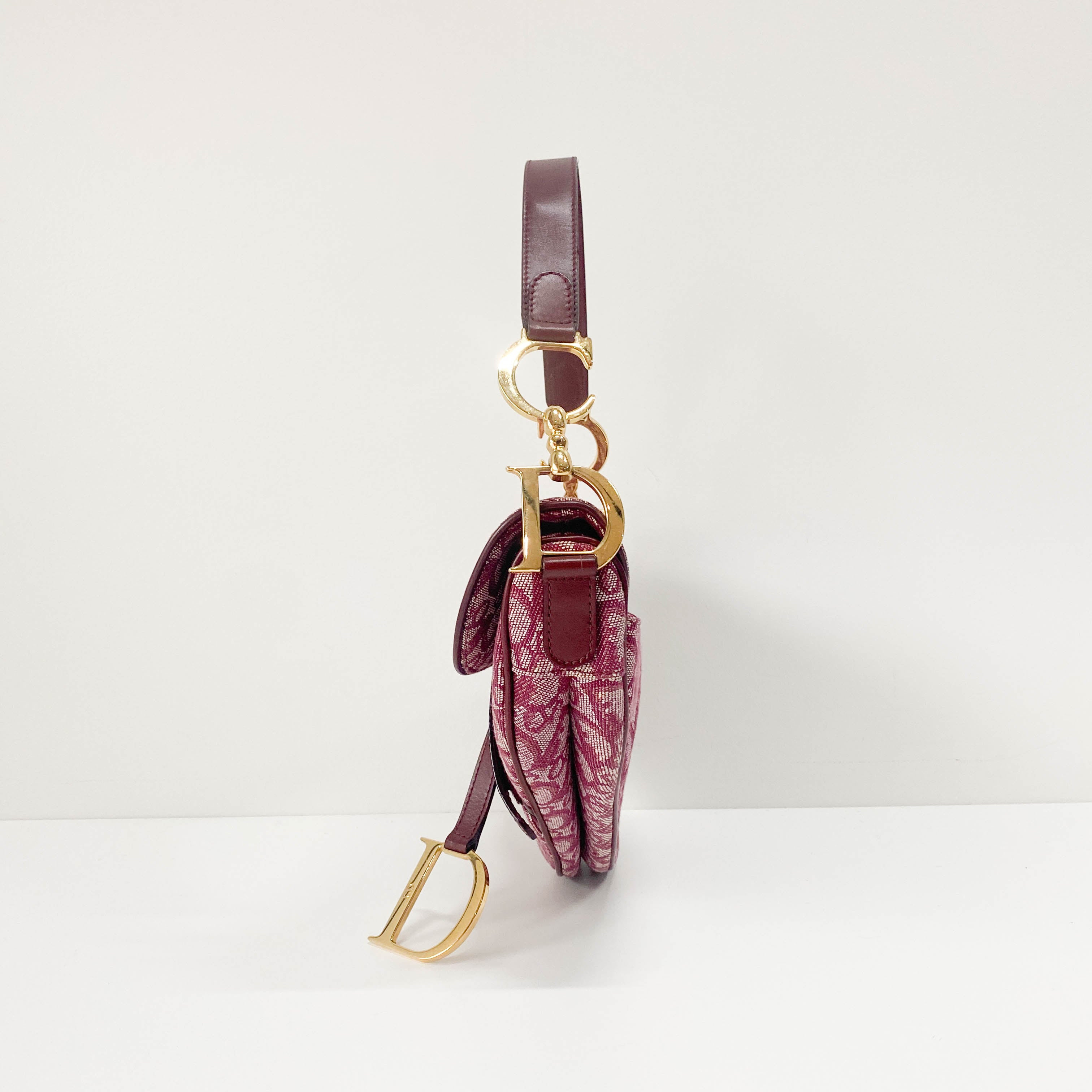 Saddle Red Canvas Shoulder Bag