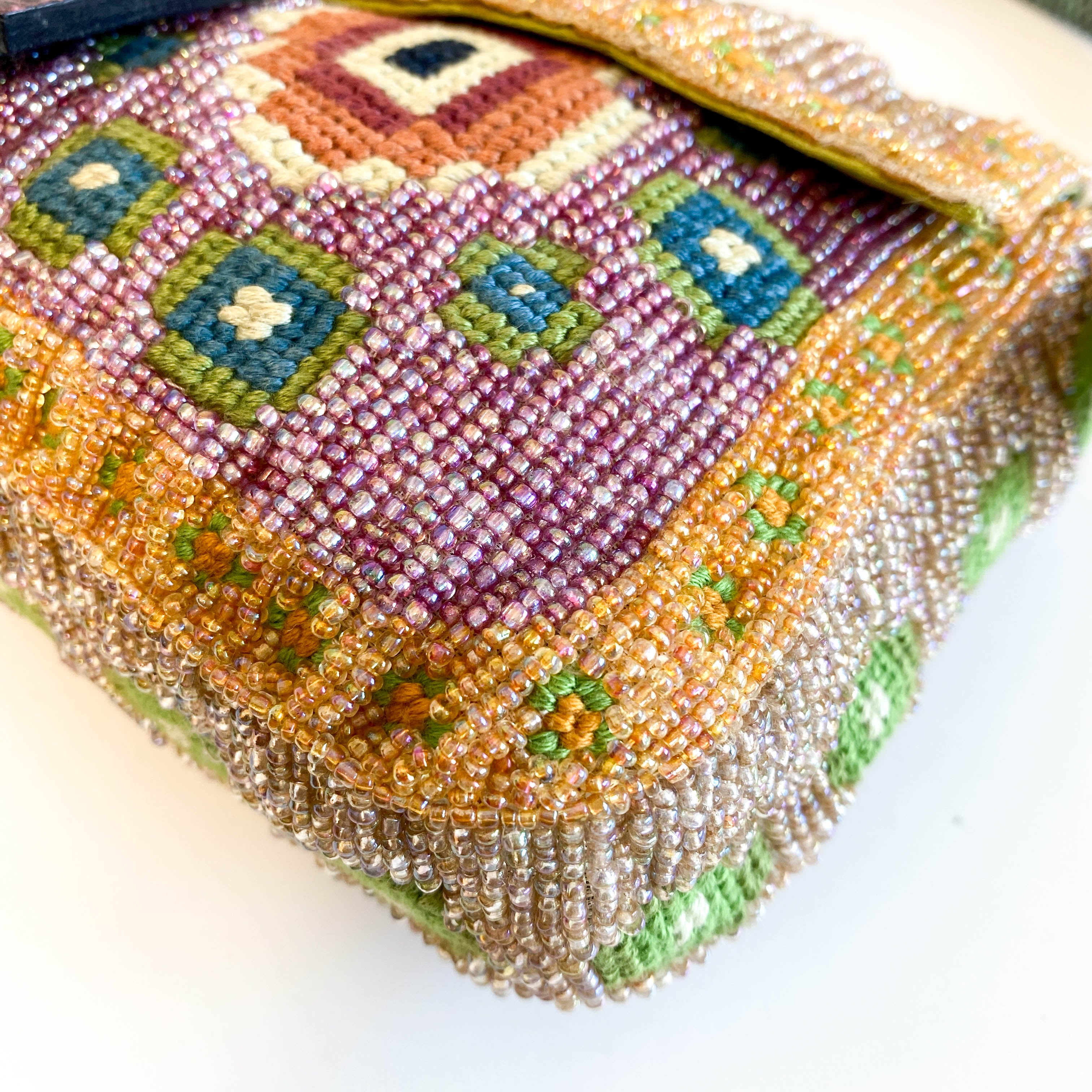 Baguette Rare Collector's Piece Fully Beaded / Embroidered Multicolour Shoulder Bag Lizard Buckle