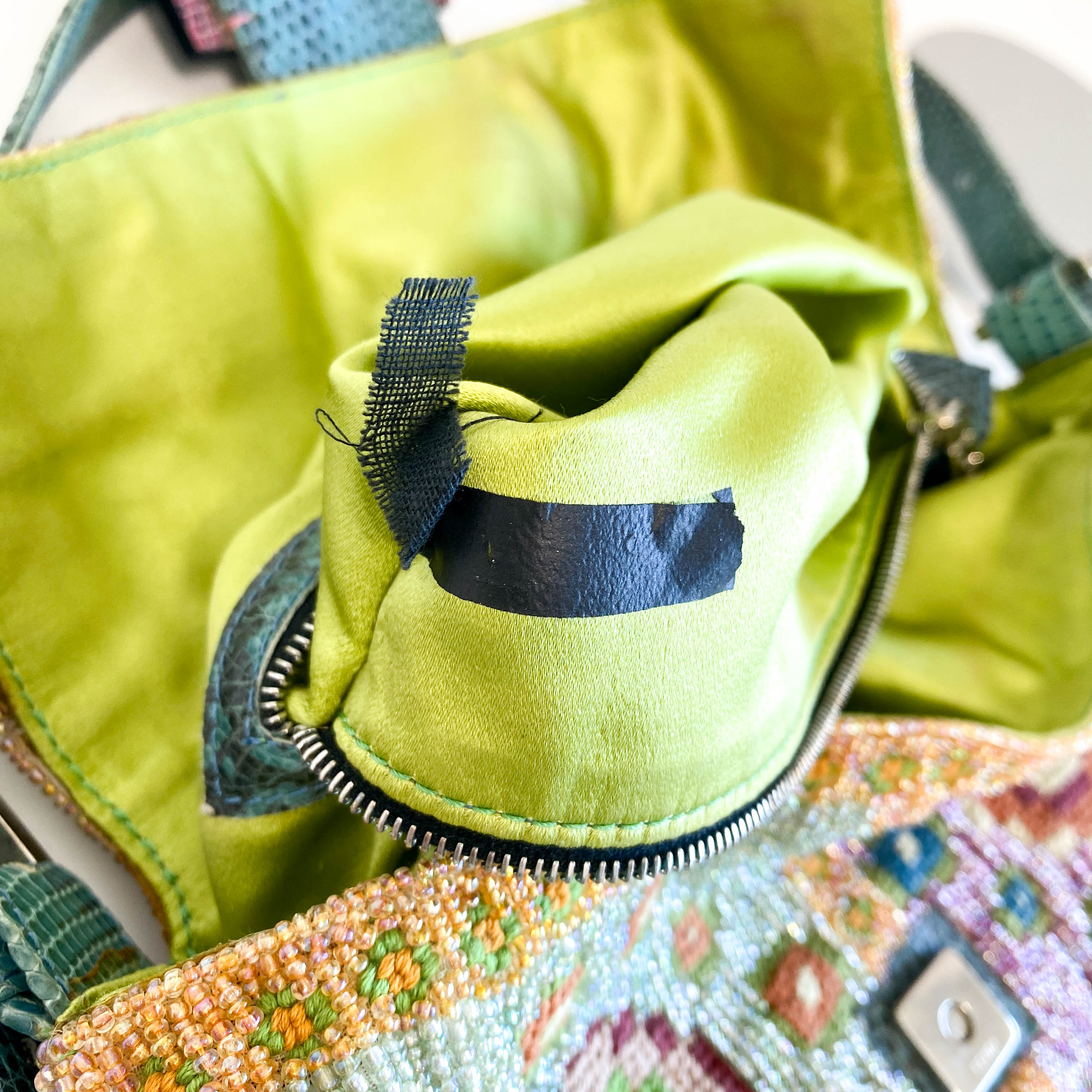 Baguette Rare Collector's Piece Fully Beaded / Embroidered Multicolour Shoulder Bag Lizard Buckle