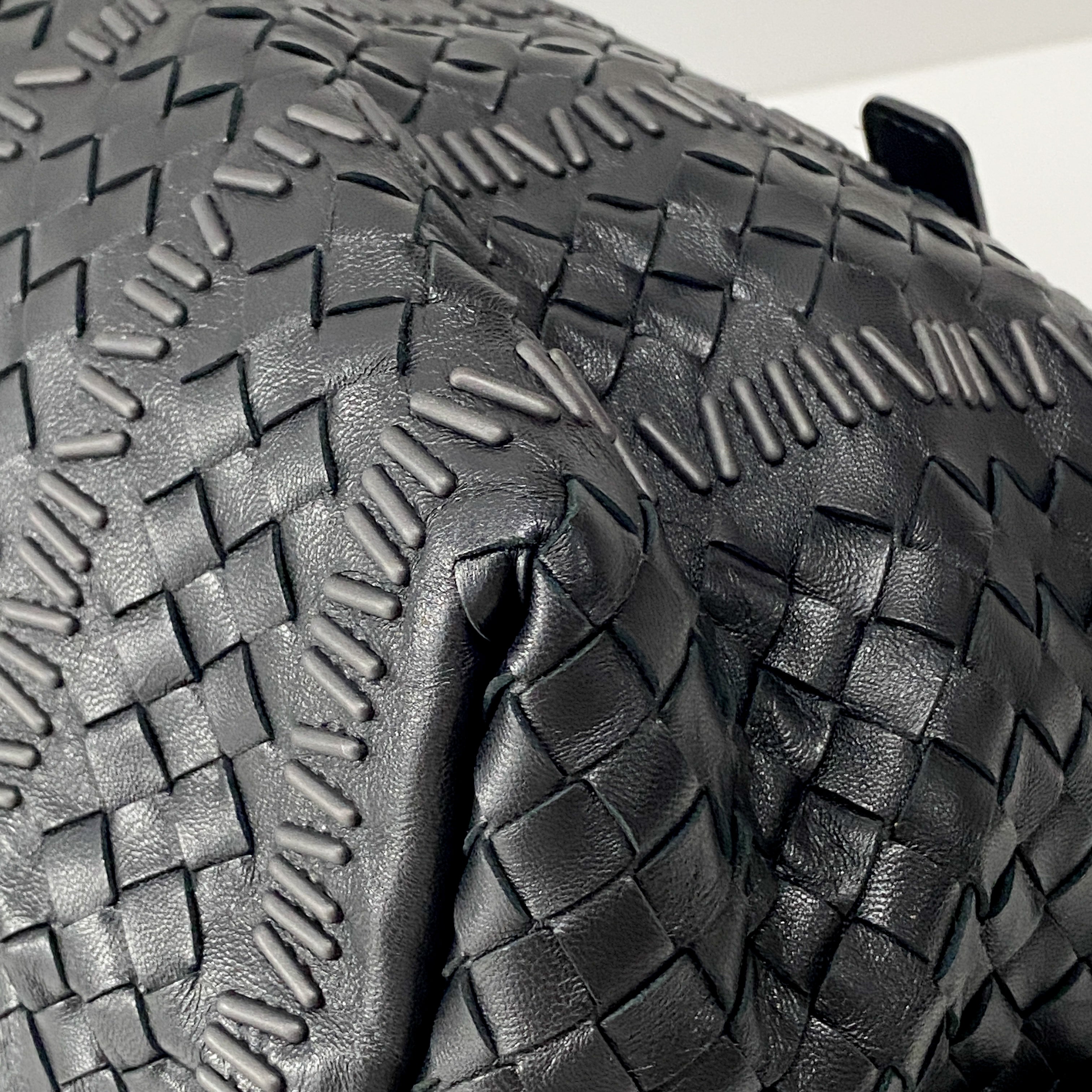 Intrecciato Black Leather Shoulder Bag