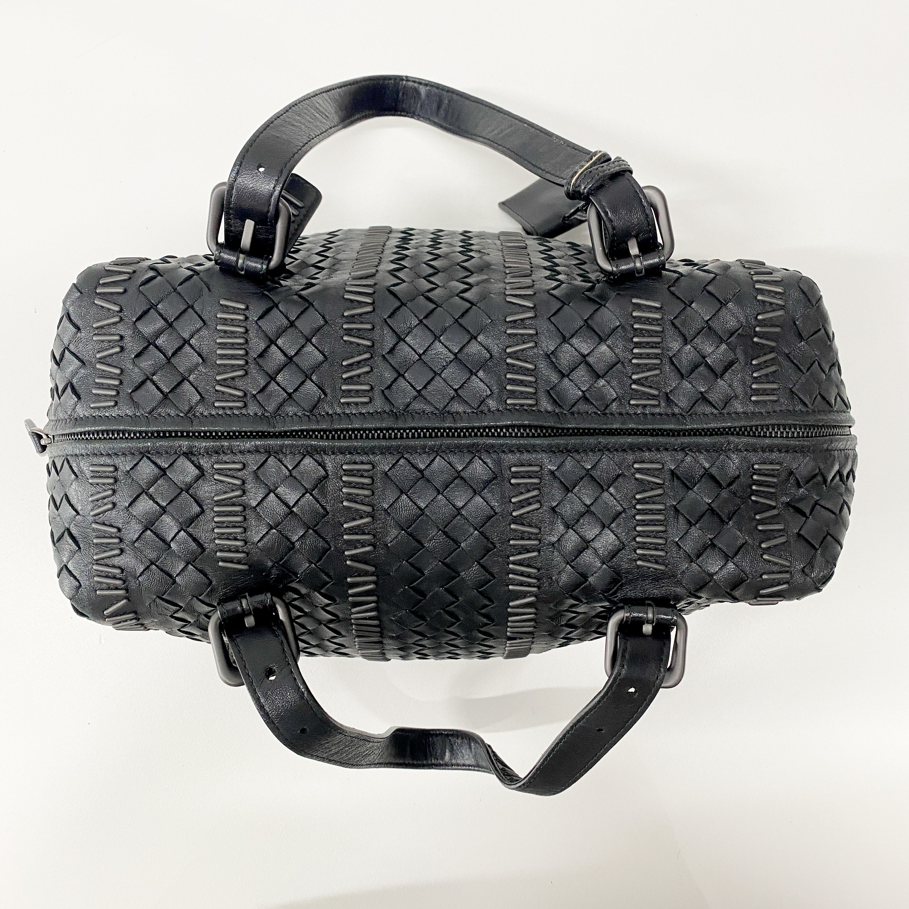 Intrecciato Black Leather Shoulder Bag