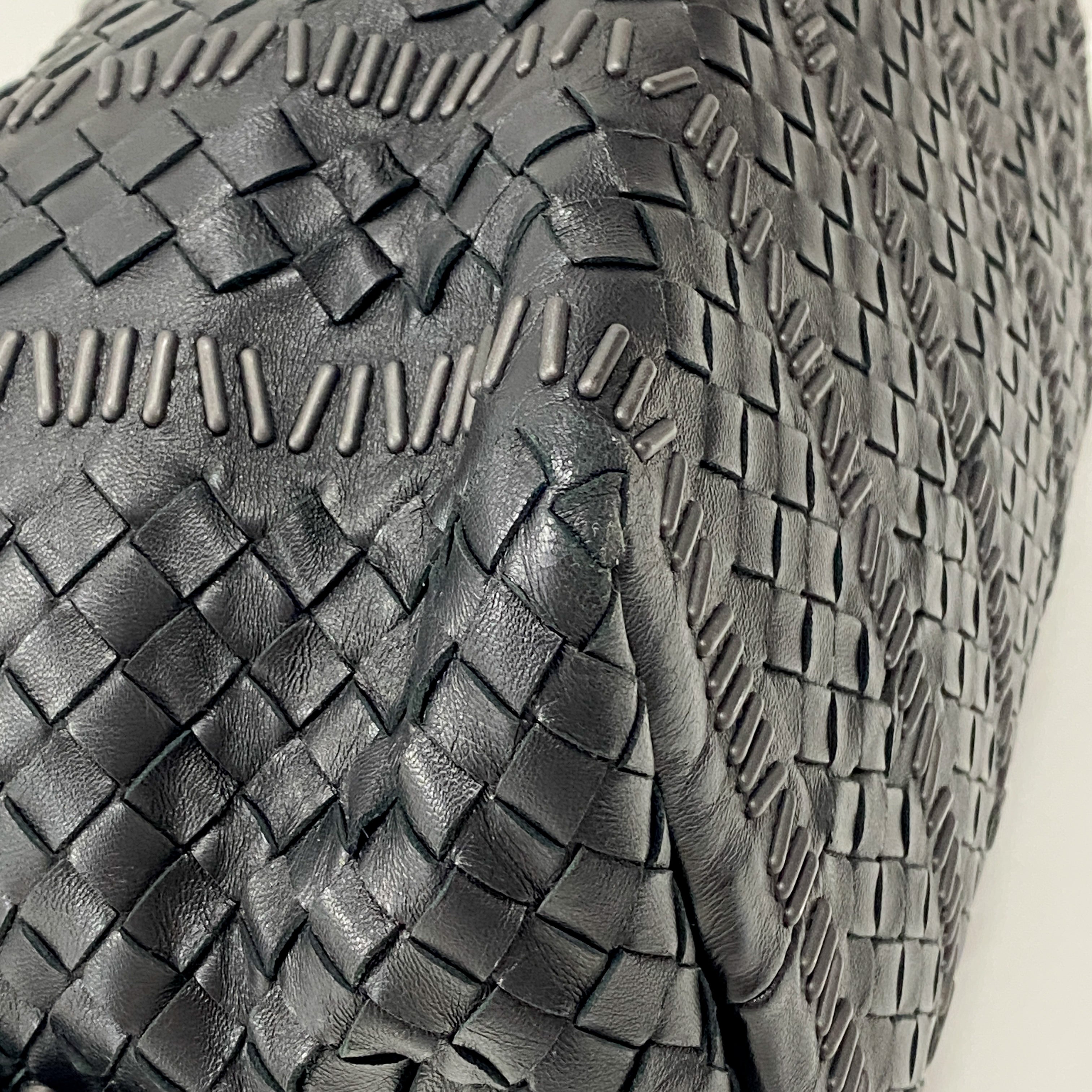 Intrecciato Black Leather Shoulder Bag