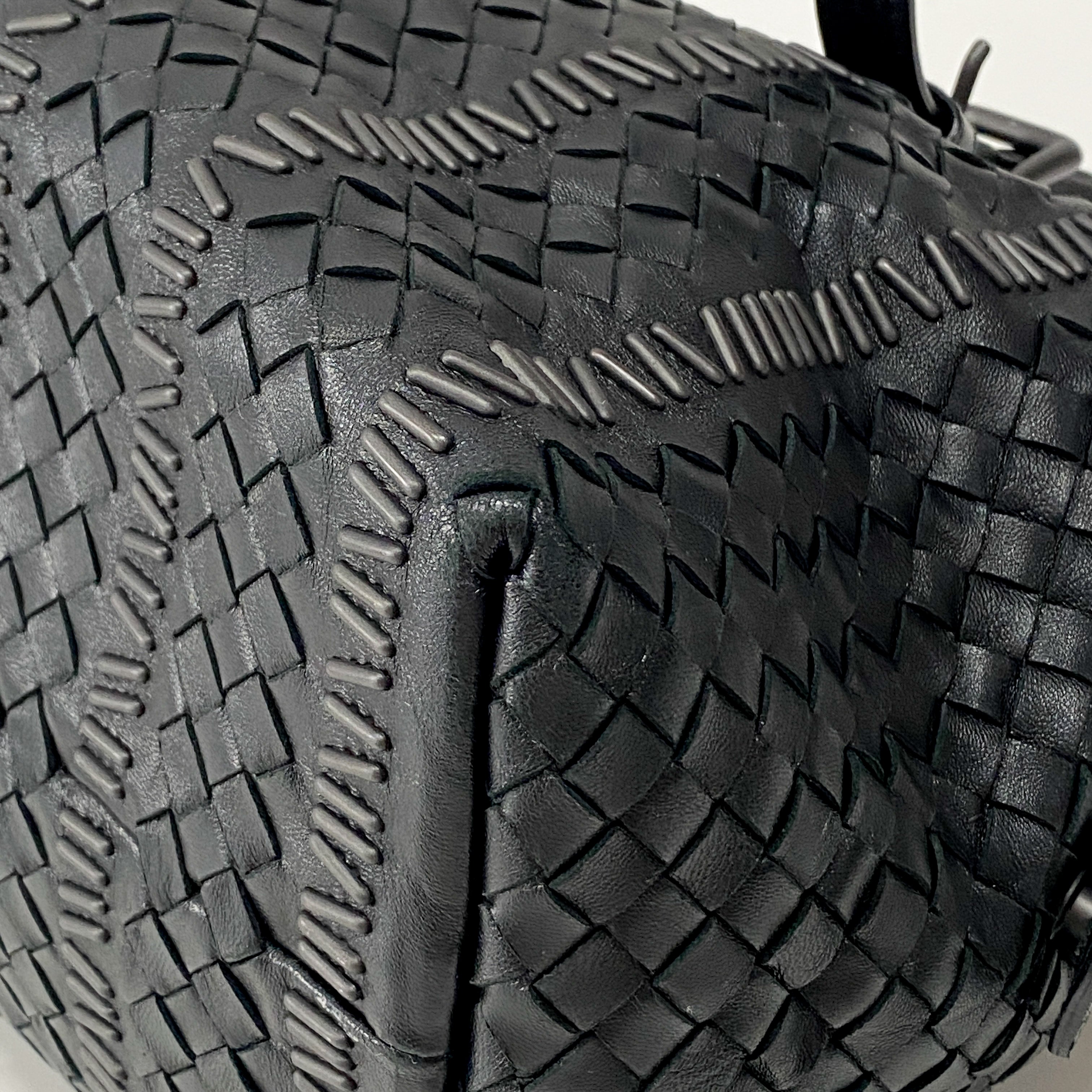 Intrecciato Black Leather Shoulder Bag