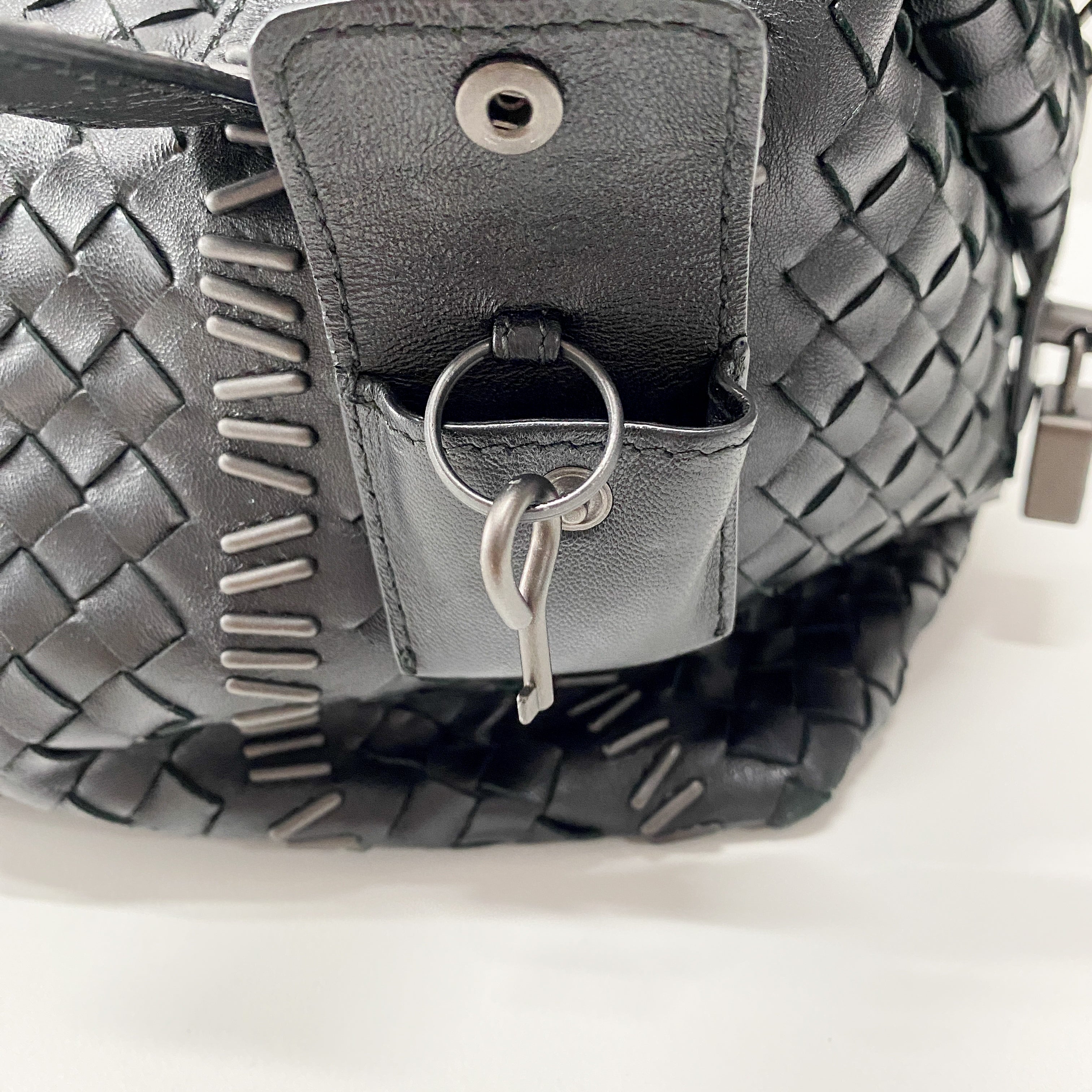 Intrecciato Black Leather Shoulder Bag