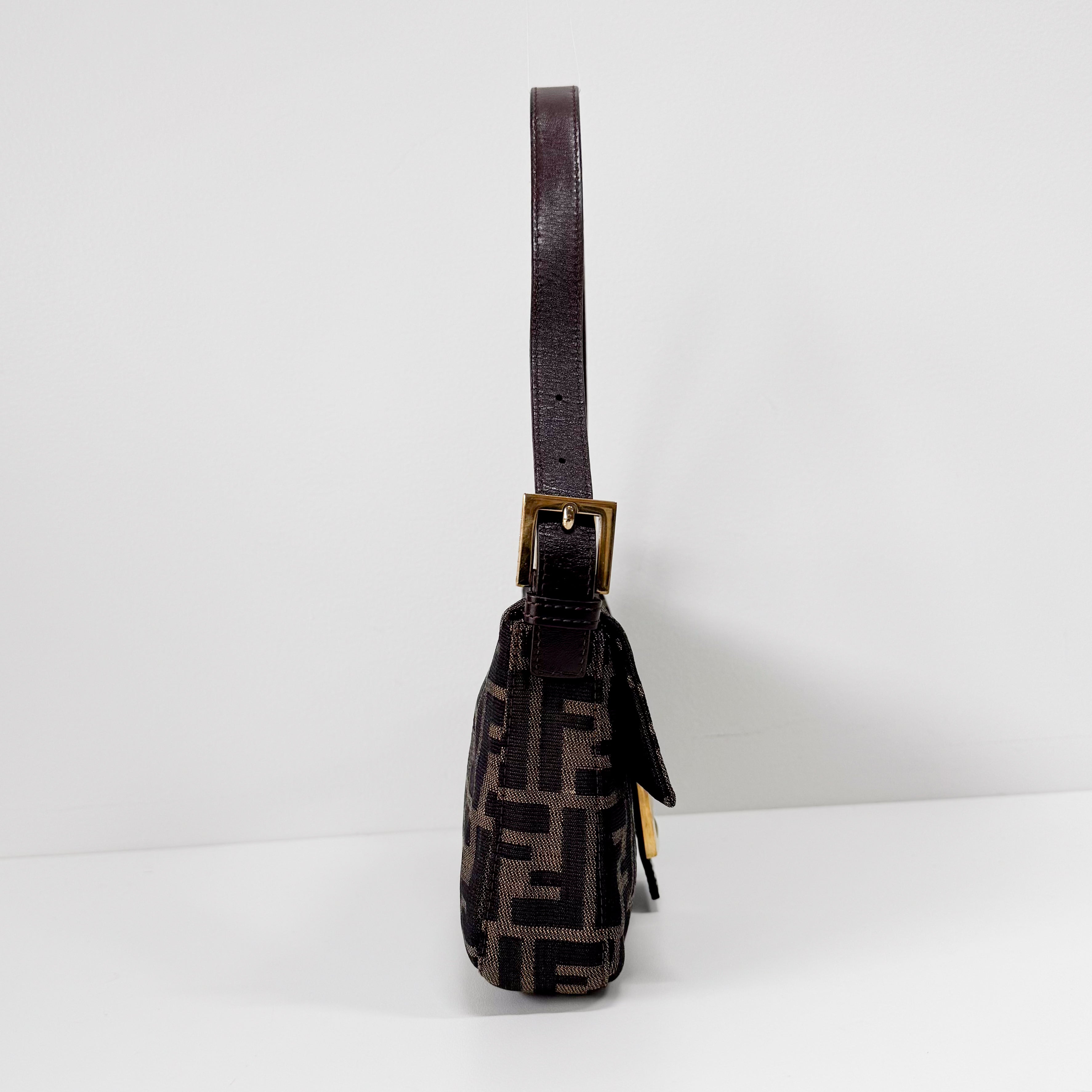 Zucca Baguette Brown Canvas Shoulder Bag