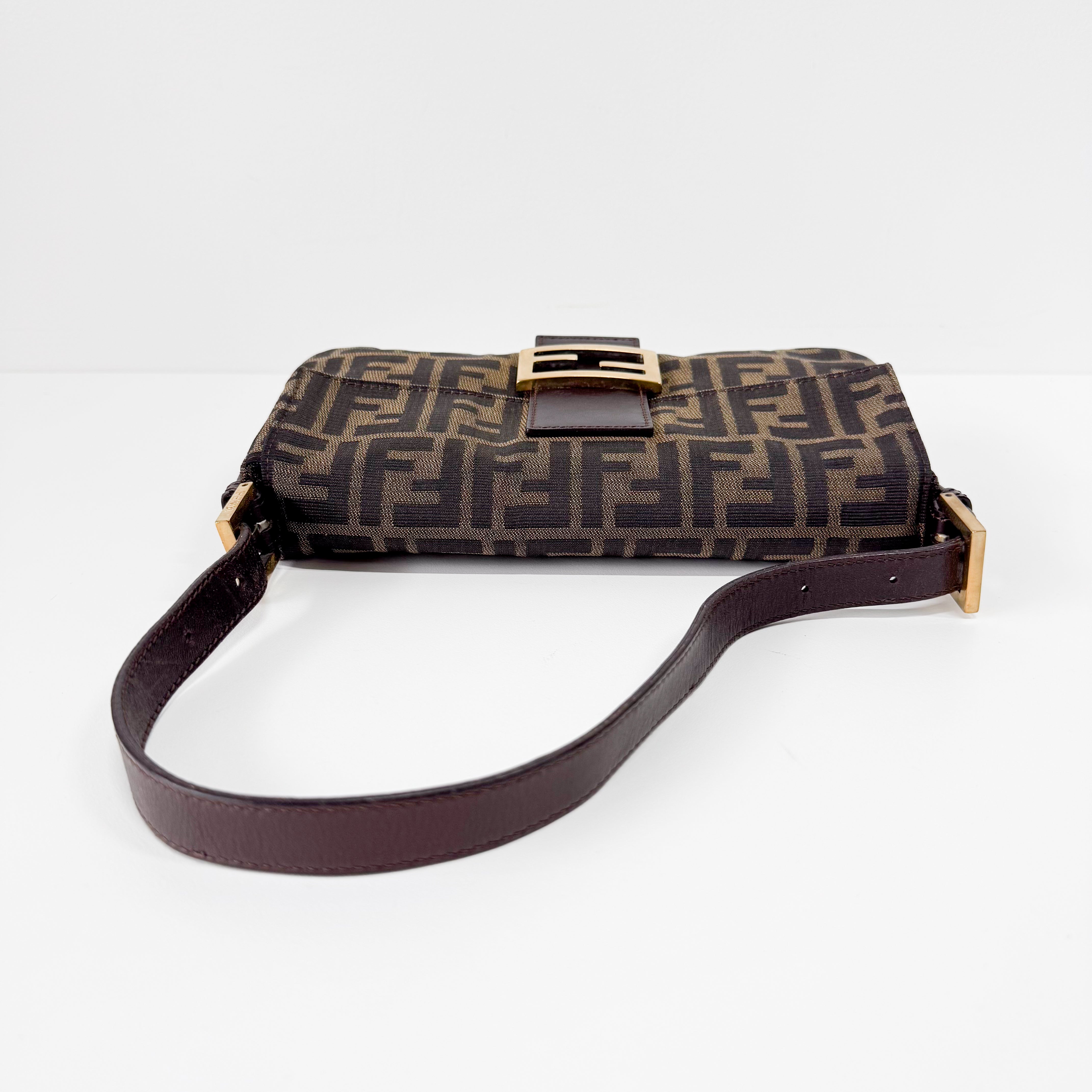 Zucca Baguette Brown Canvas Shoulder Bag